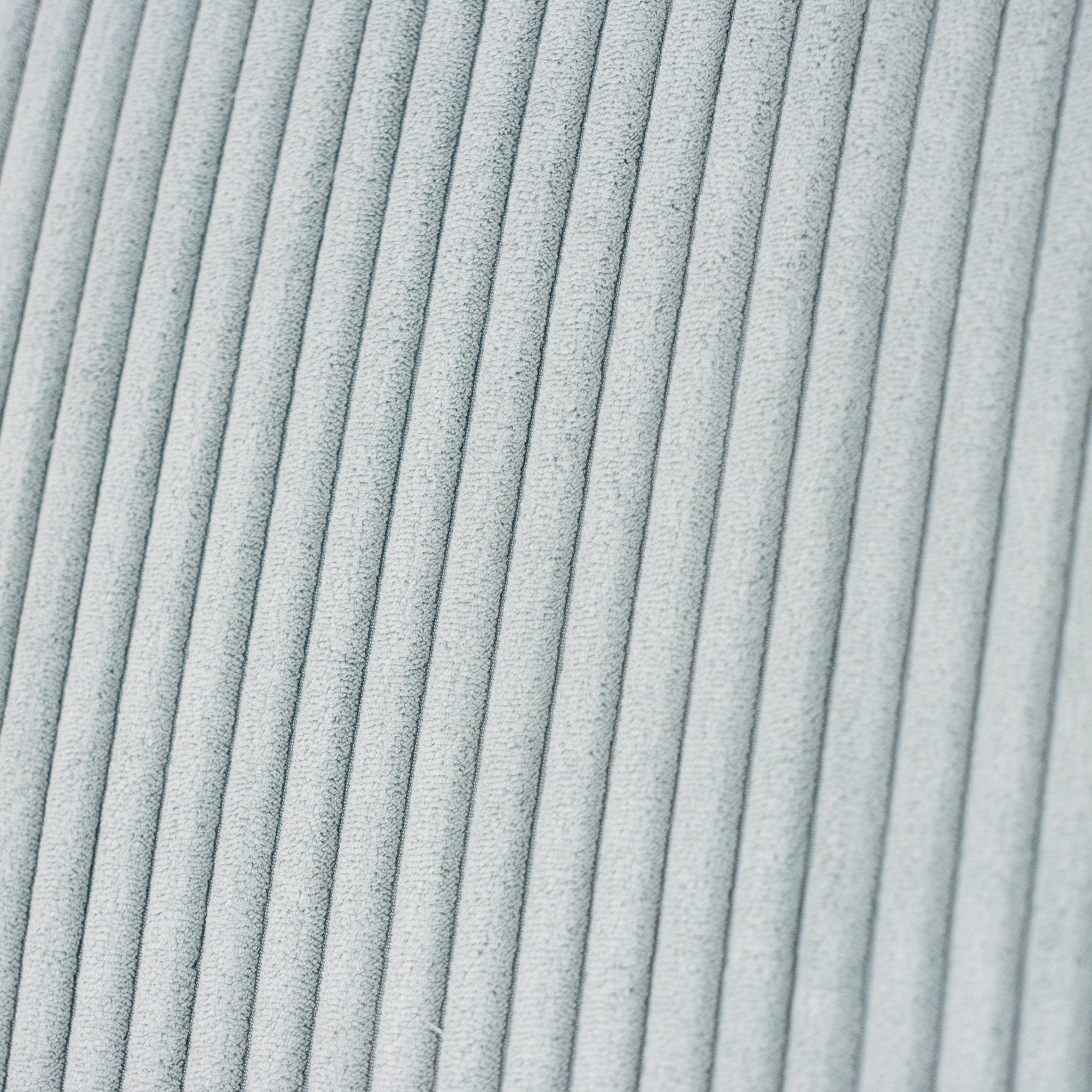 Spinder Design Retro Sessel Chocolate Brown / Hazy Blue breiter Cord – Detailaufnahme Breitcord-Stoff