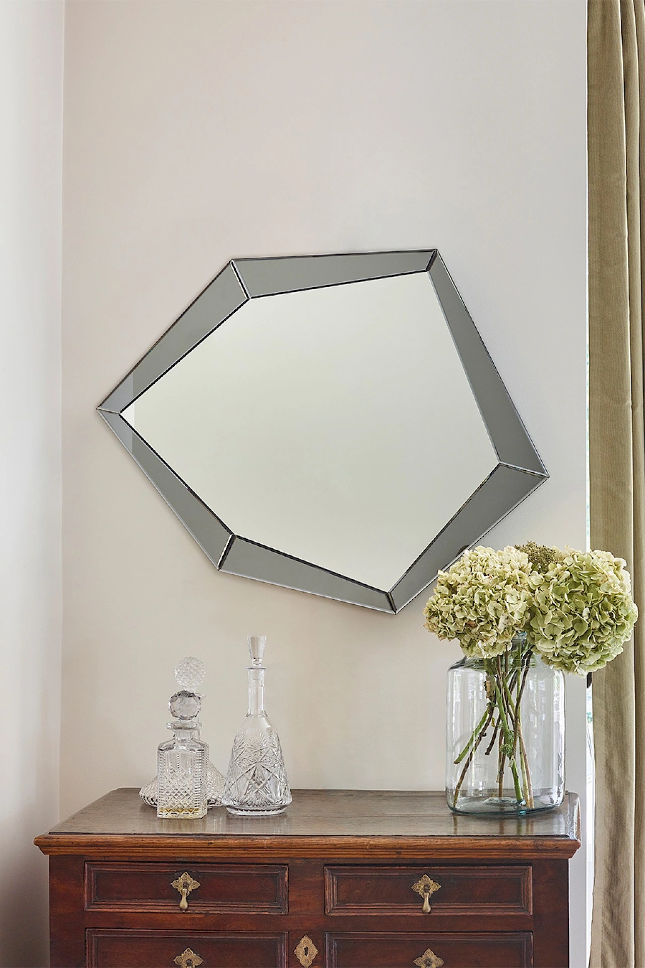 Polygon Grey