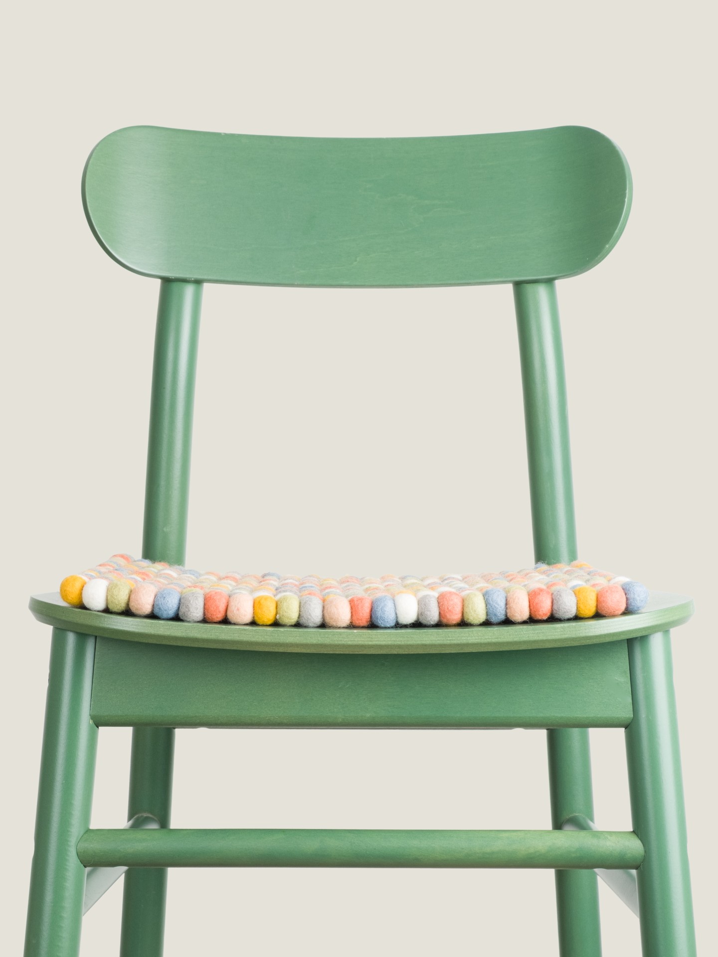 myfelt Liese - Filzkugel Sitzauflage quadratisch