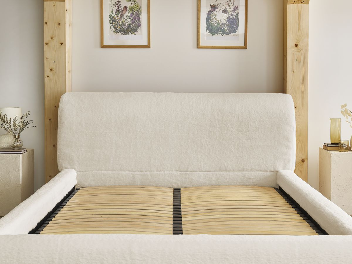 Bobochic Cervin Polsterbett mit Bettkasten Kunstfell Creme