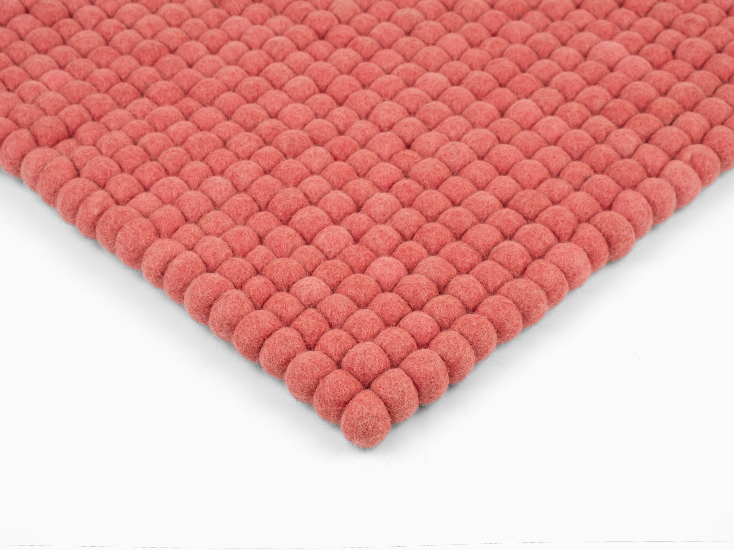 myfelt Vera Filzkugel-Sitzauflage Korallenrosa 36 x 36 cm