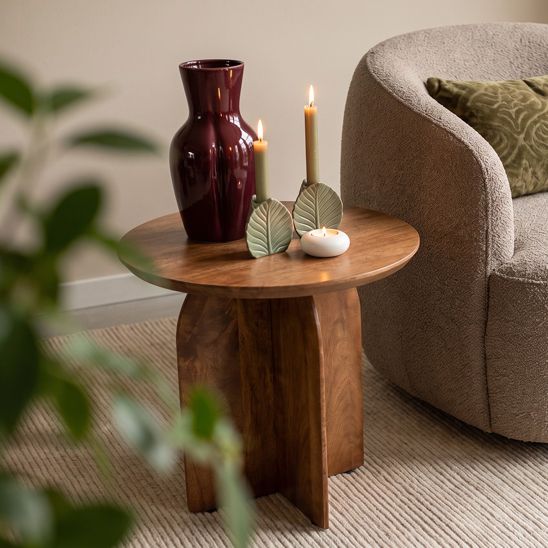 Raw Materials Bullnose Beistelltisch aus Mangoholz Cross Ø 50cm
