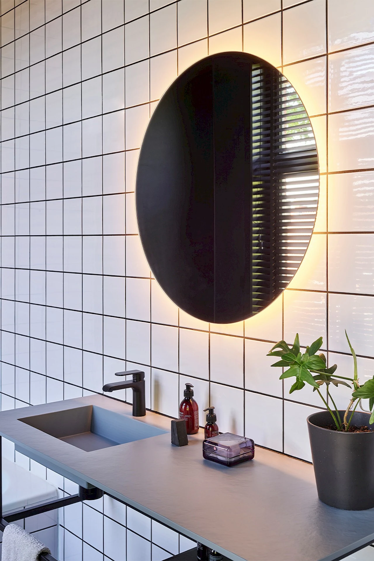 deKnudt Brio Clear S IP44 Plus – Raumansicht 5