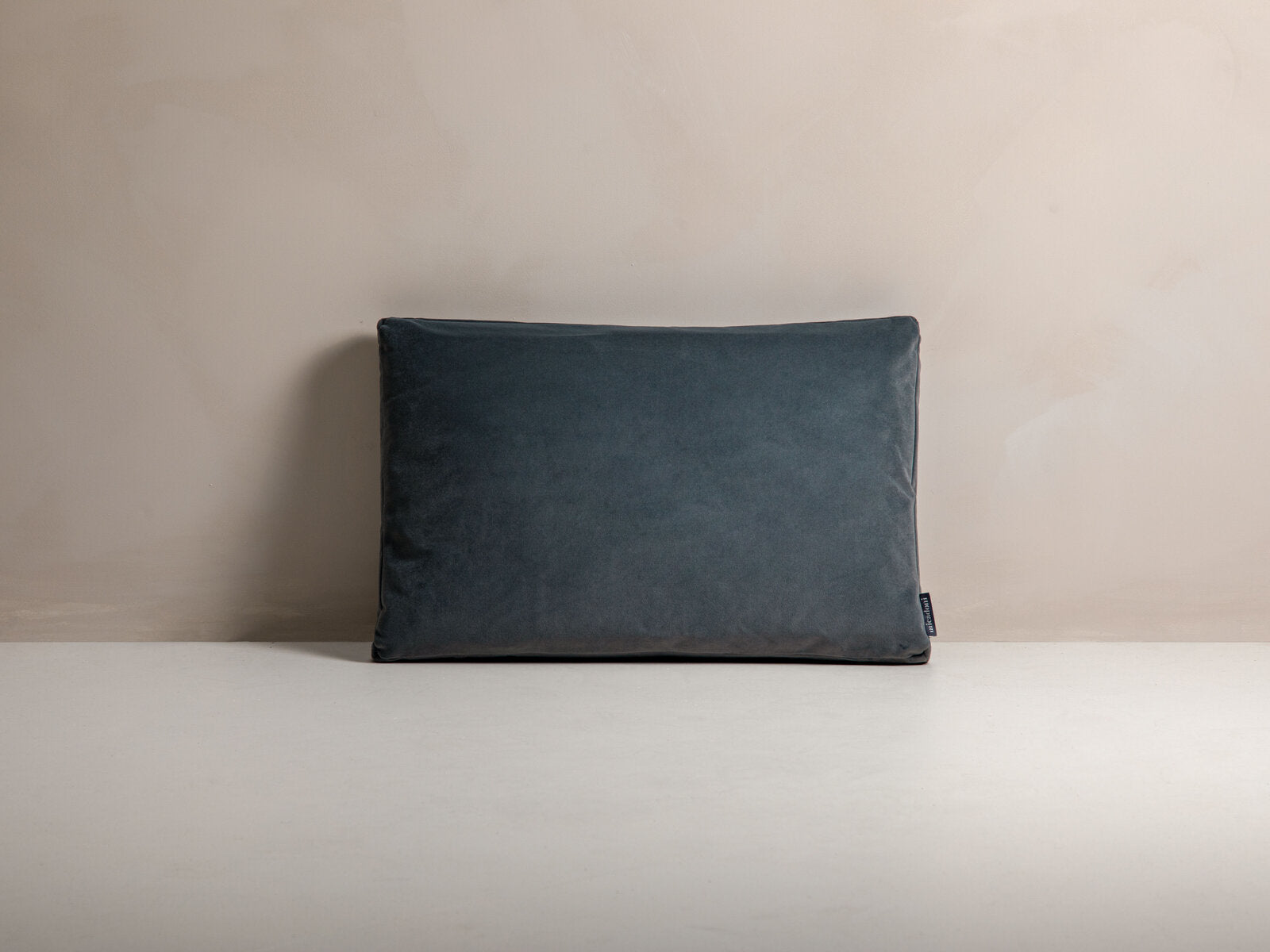 Micadoni Kissen Stripy Samt Grau