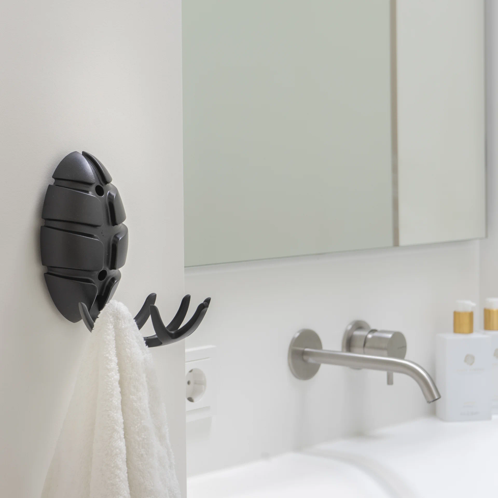 Spinder Design Wandgarderobe Bug Schwarz