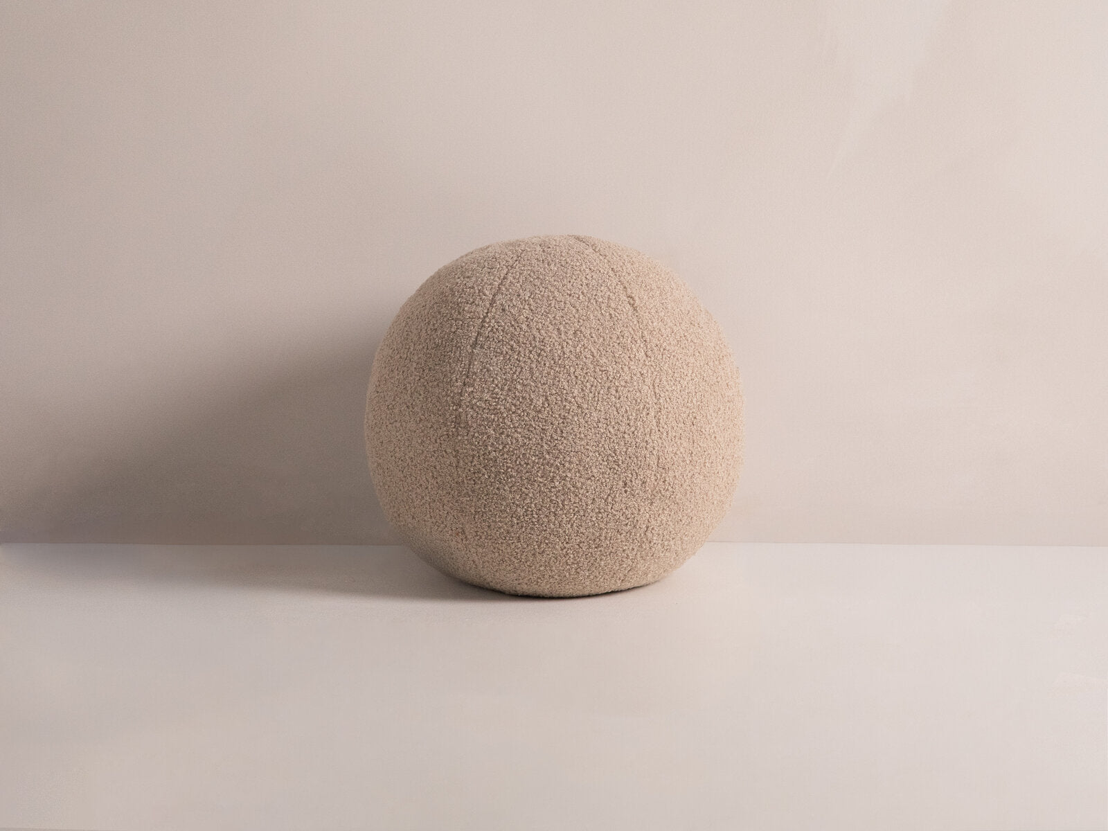 Micadoni Kissen Ball Boucle Sand
