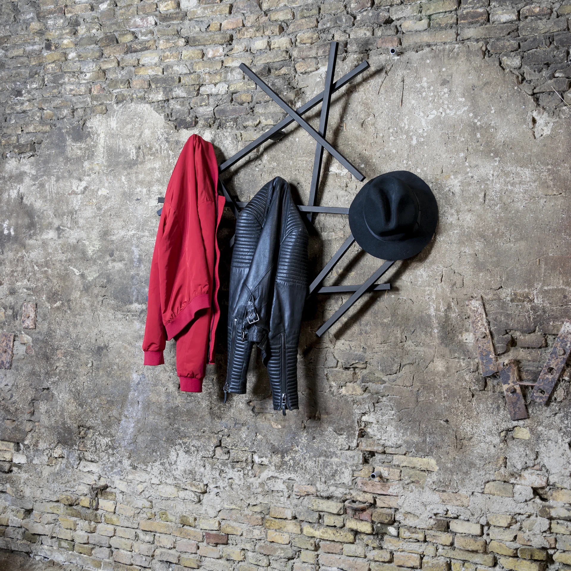 Spinder Design Matches XS Wandgarderobe Schwarz