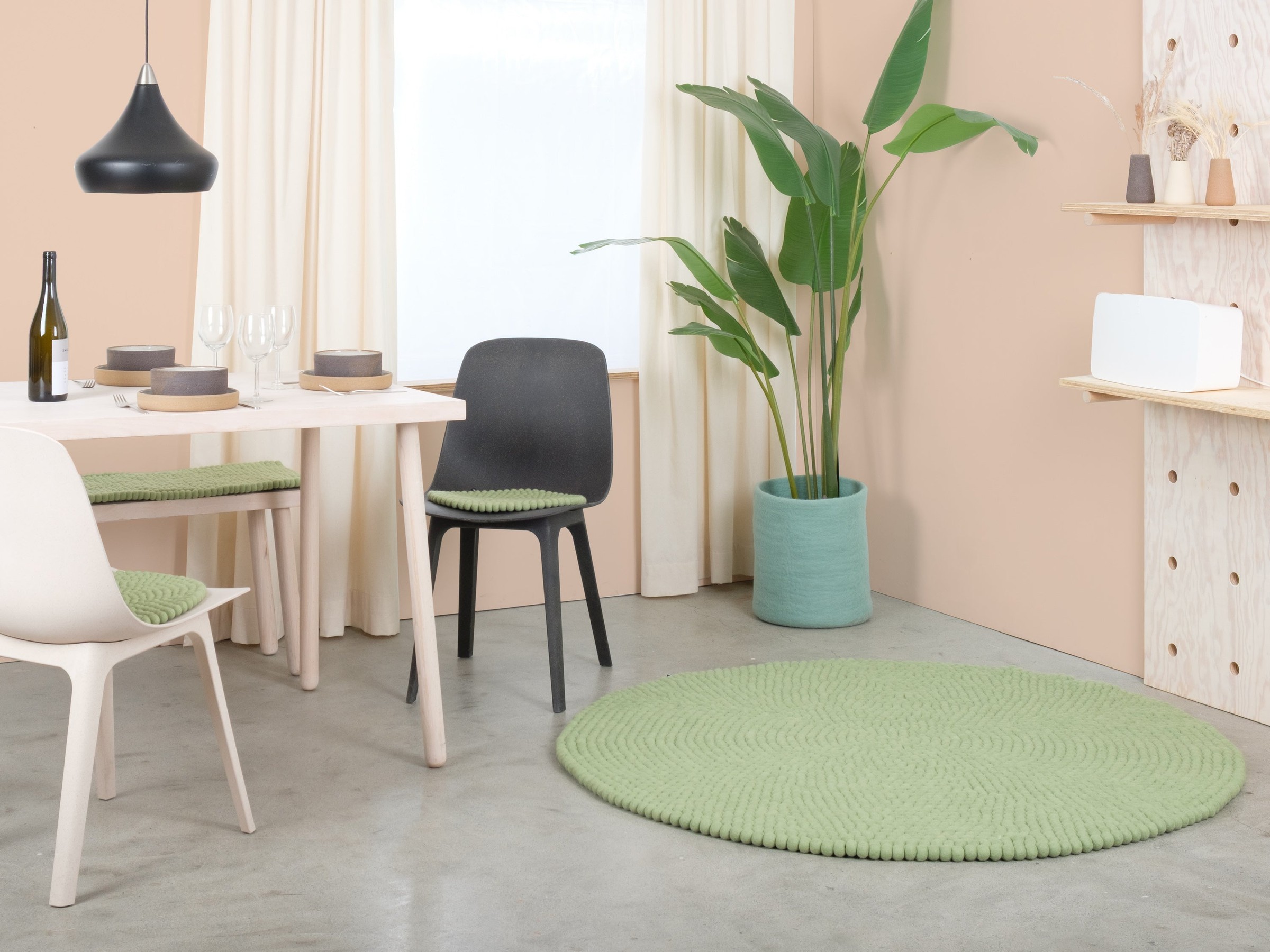 myfelt Lasse Filzkugelteppich Hellgrün rund Ø 50 cm