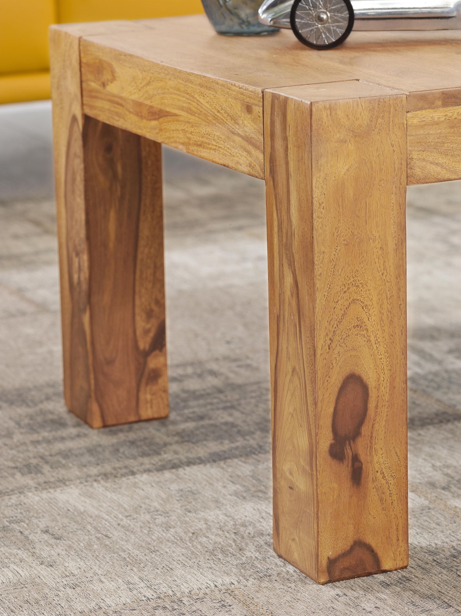 Couchtisch Hvaler Akazie Massivholz 60 × 60 × 40 cm
