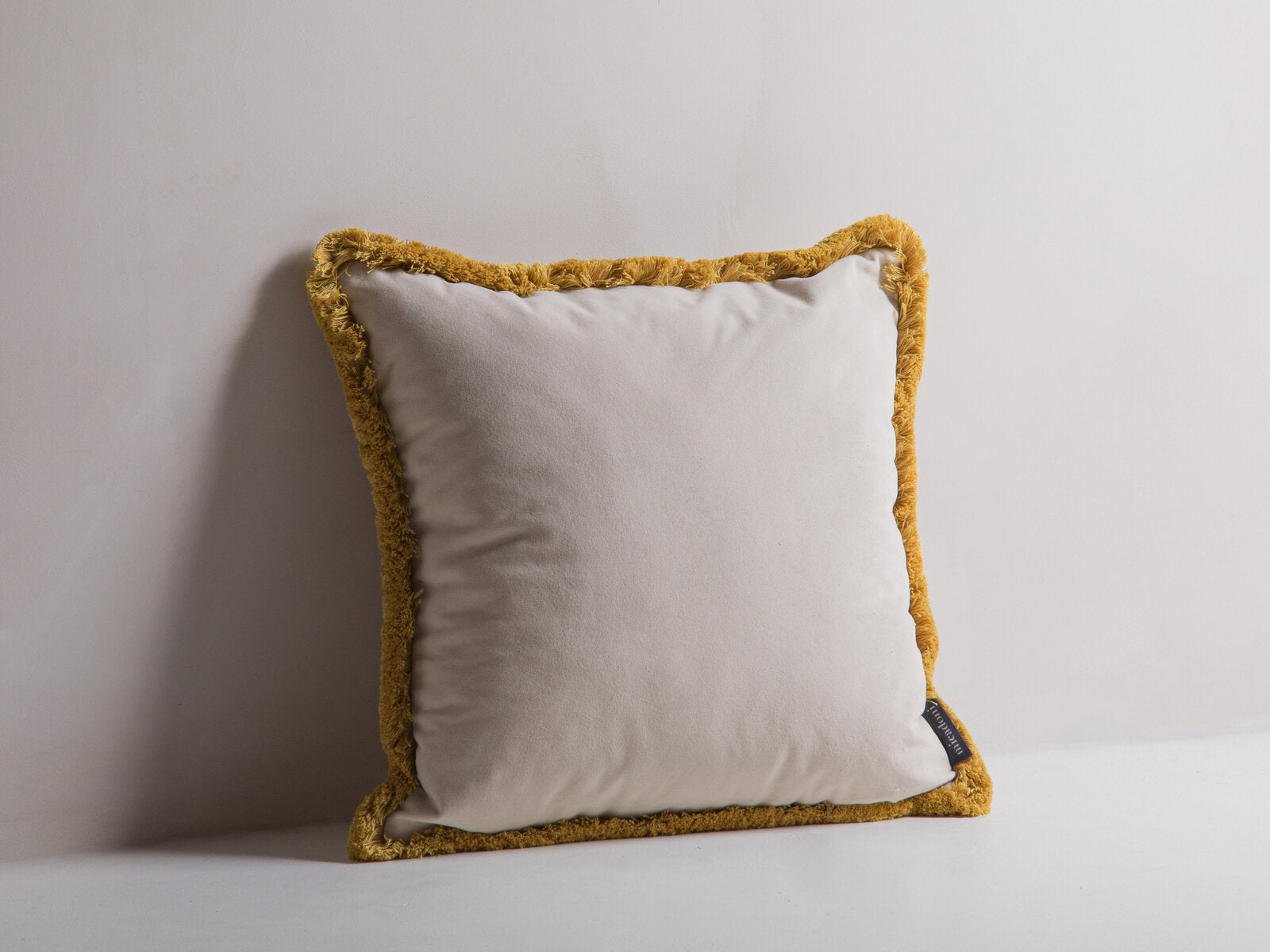 Micadoni Kissen Hippy Samt Dunkelbeige