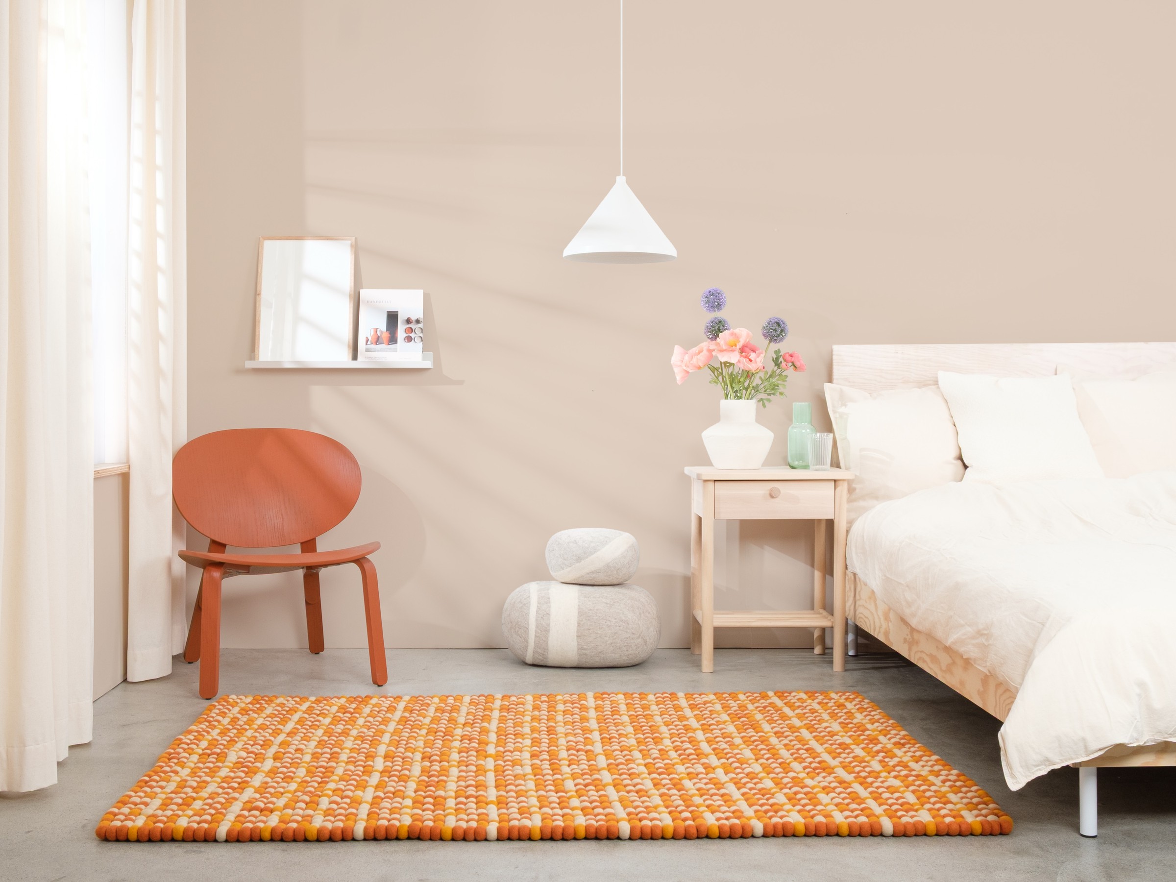 myfelt Lucia Filzkugelteppich Orange rechteckig 70 x 100 cm