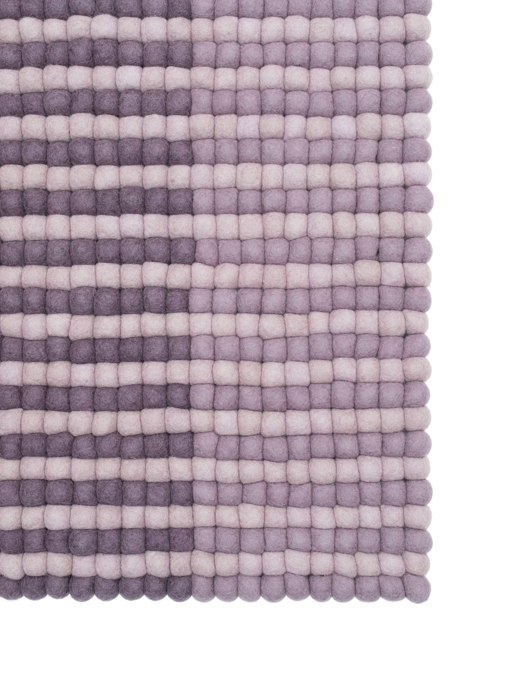 myfelt Fade Filzkugelteppich Flieder rechteckig 70 x 100 cm