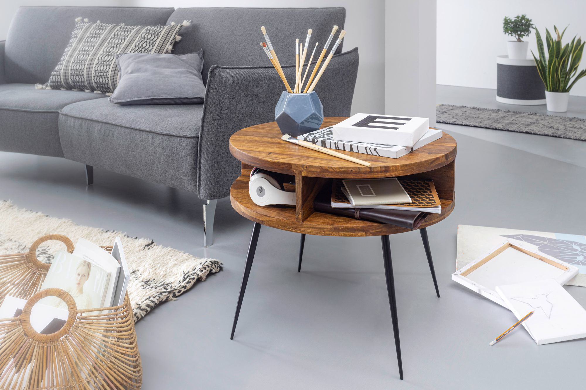Couchtisch Naestved Massivholz Dunkelbraun Ø 60 cm