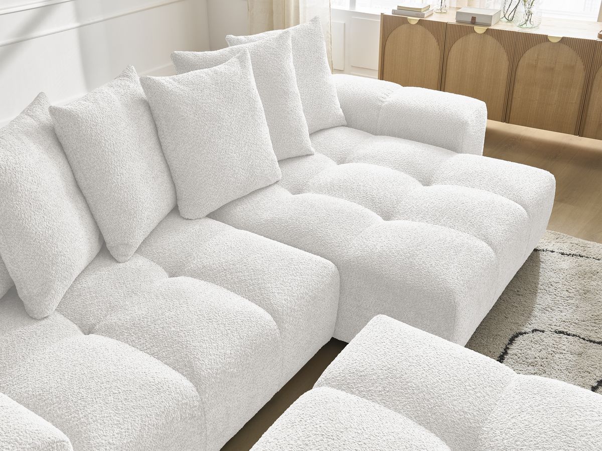 Bobochic Anakin Ecksofa mit Schlaffunktion und Bettkasten und Pouf, 6 Kissen Bouclé-Stoff Weiß
