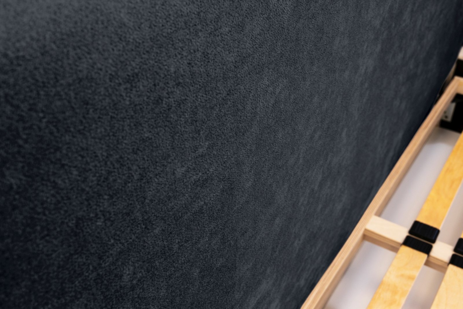 Polsterbett Renoa Chenille 180x200 mit Metallrahmen Ditra-New 11