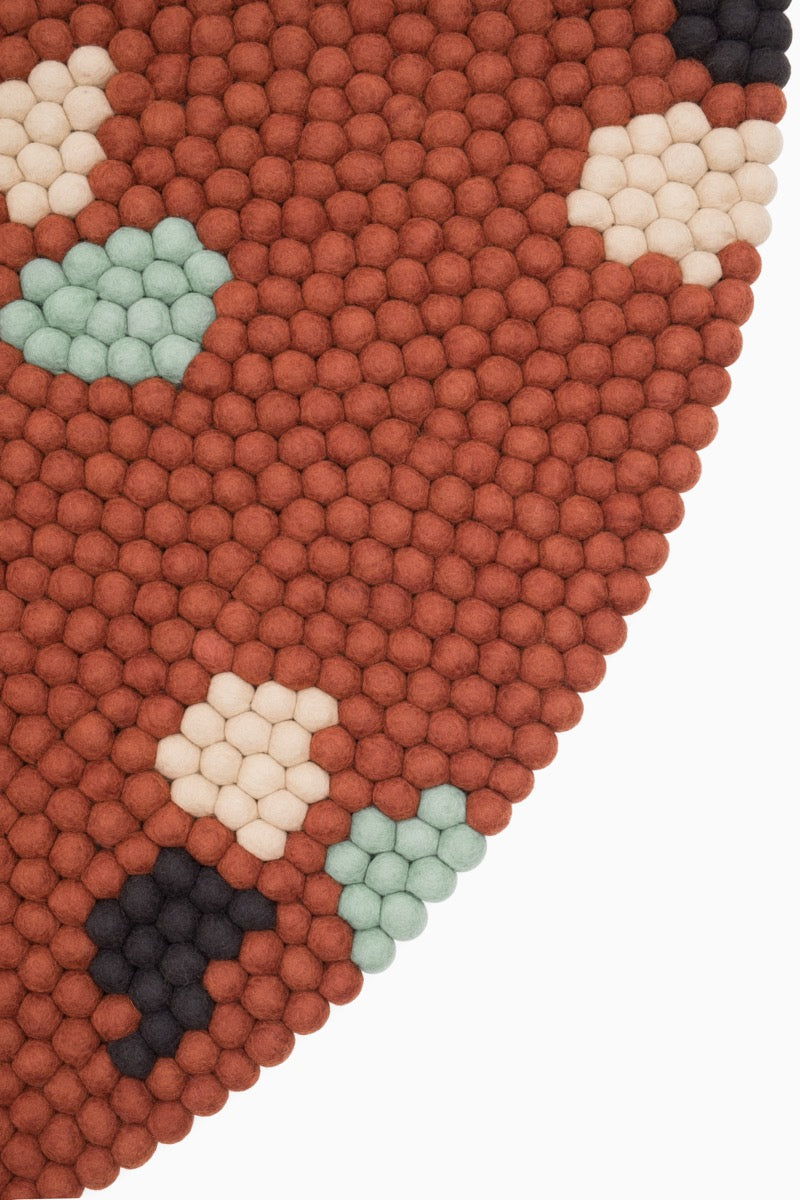 myfelt Terra Rust Filzkugelteppich Rot rund Ø 50 cm