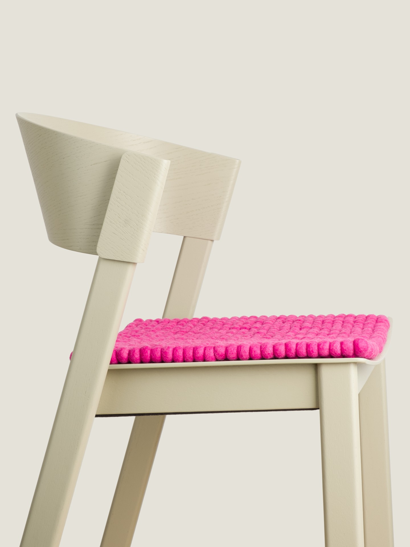 myfelt Lilli - Filzkugel Sitzauflage quadratisch
