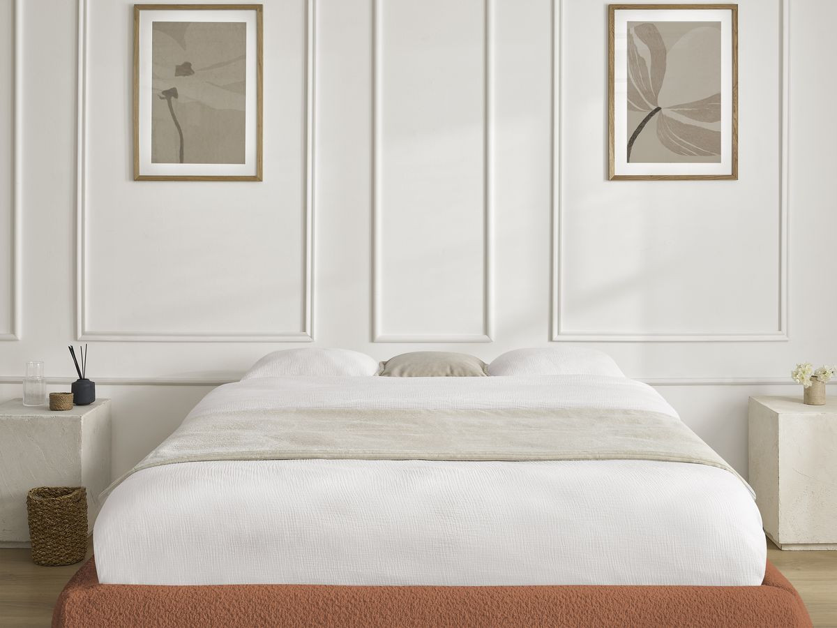Bobochic Inera Bettgestell mit Bettkasten, ohne Kopfteil Bouclé-Stoff Orange, Liegefläche 140 × 190 cm