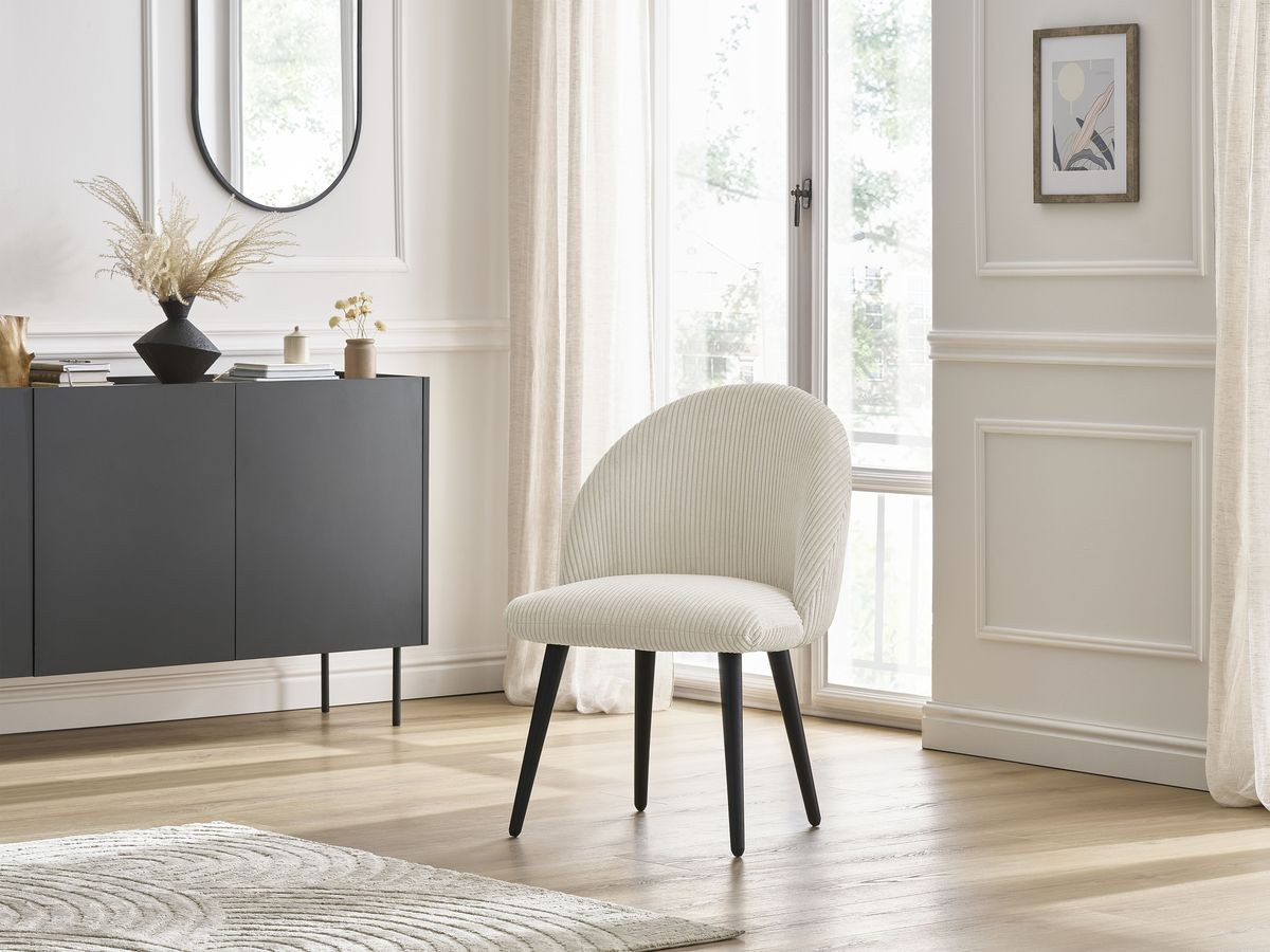 Bobochic Lalie Esszimmerstuhl mit skandinavischen Beinen, schwarz Cordsamt Beige