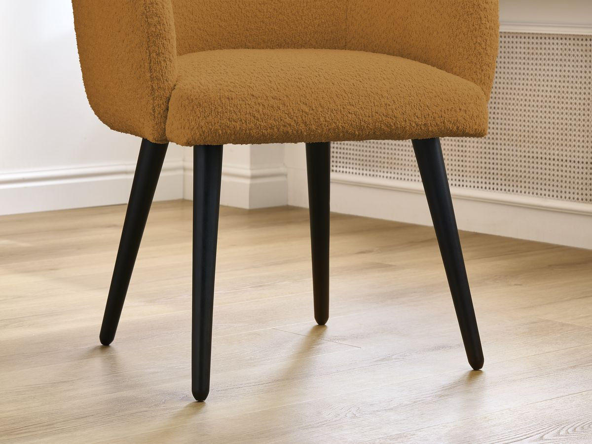 Bobochic Sophie Esszimmerstuhl 2er-Set mit skandinavischen Beinen, schwarz Bouclé-Stoff Gelb