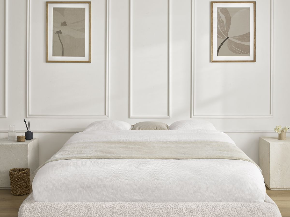 Bobochic Inera Bettgestell mit Bettkasten, ohne Kopfteil Bouclé-Stoff Weiß, Liegefläche 160 × 200 cm