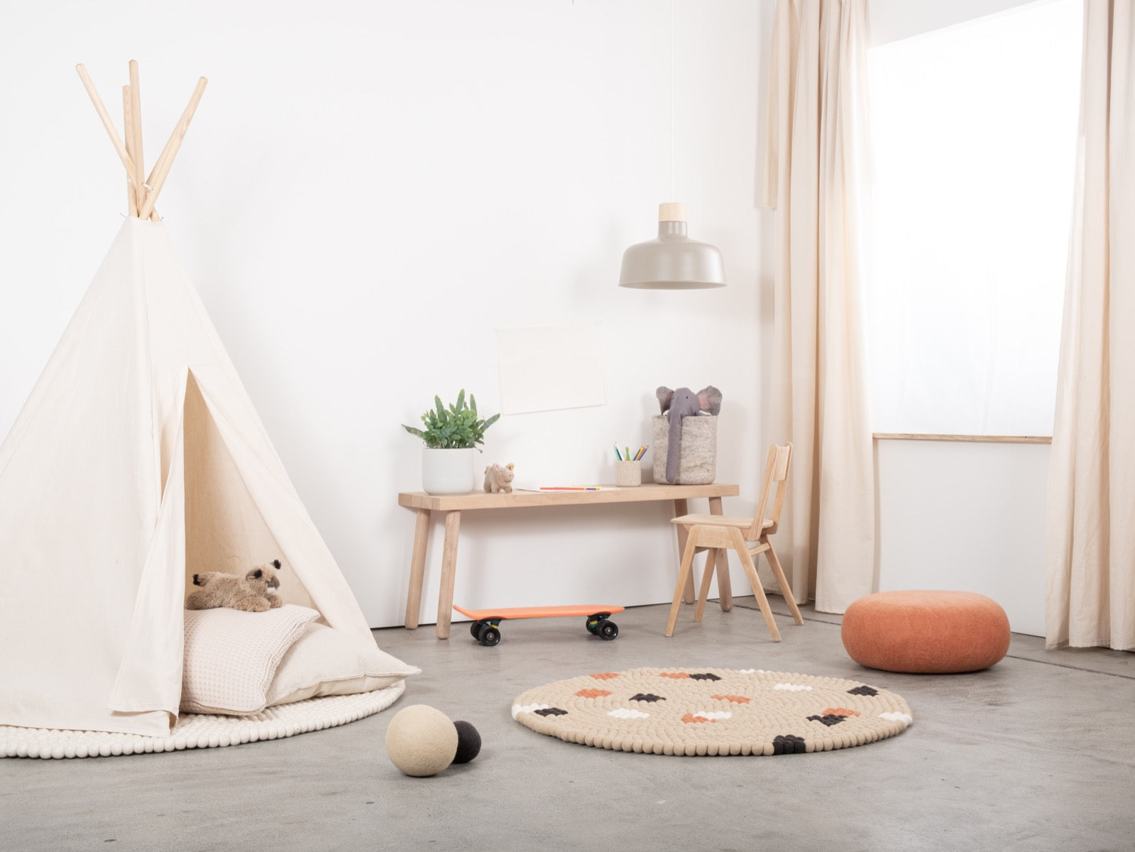 myfelt Terra Sand Filzkugelteppich Beige rund Ø 50 cm