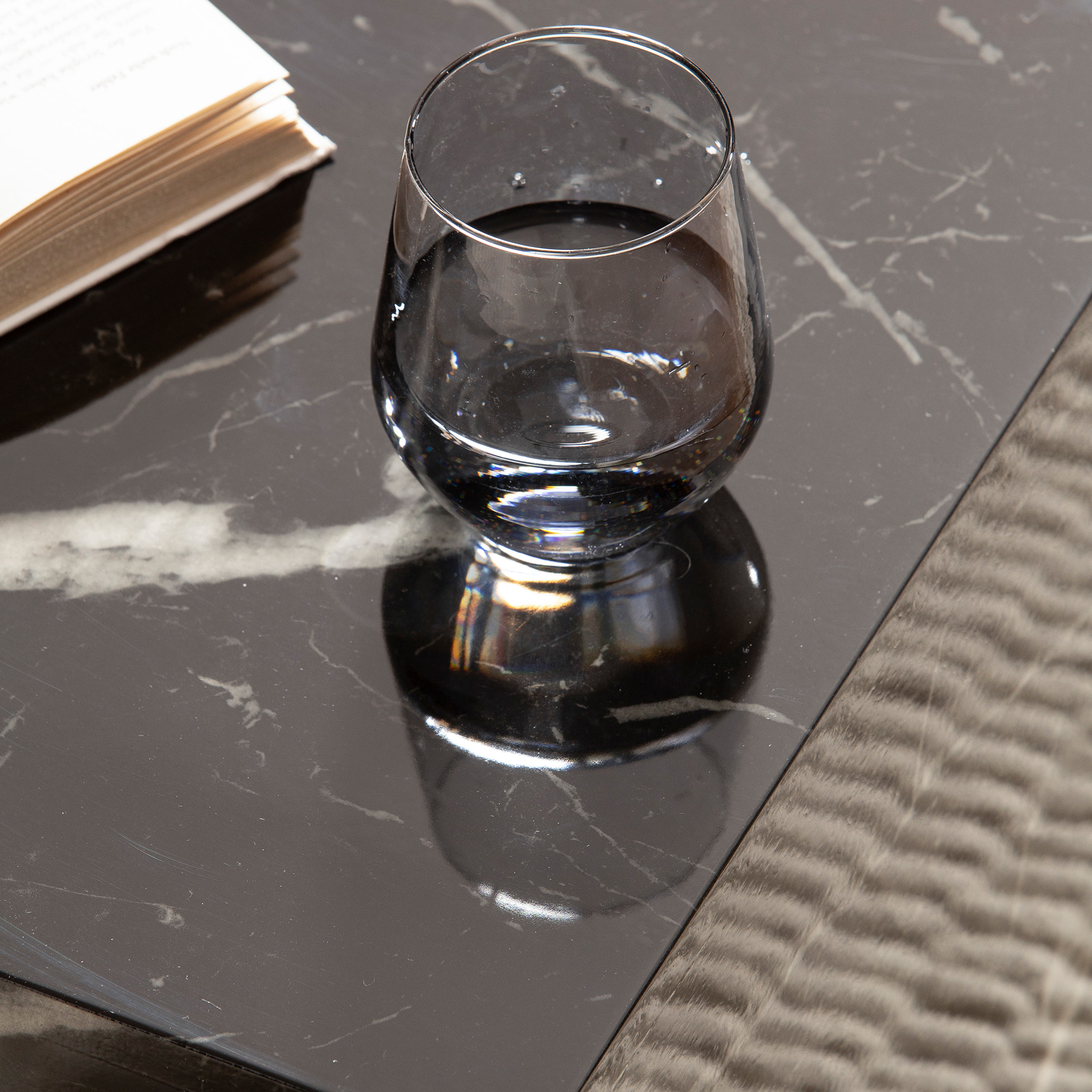Couchtisch Alsen Marmoroptik Schwarz 40 × 40 × 45 cm