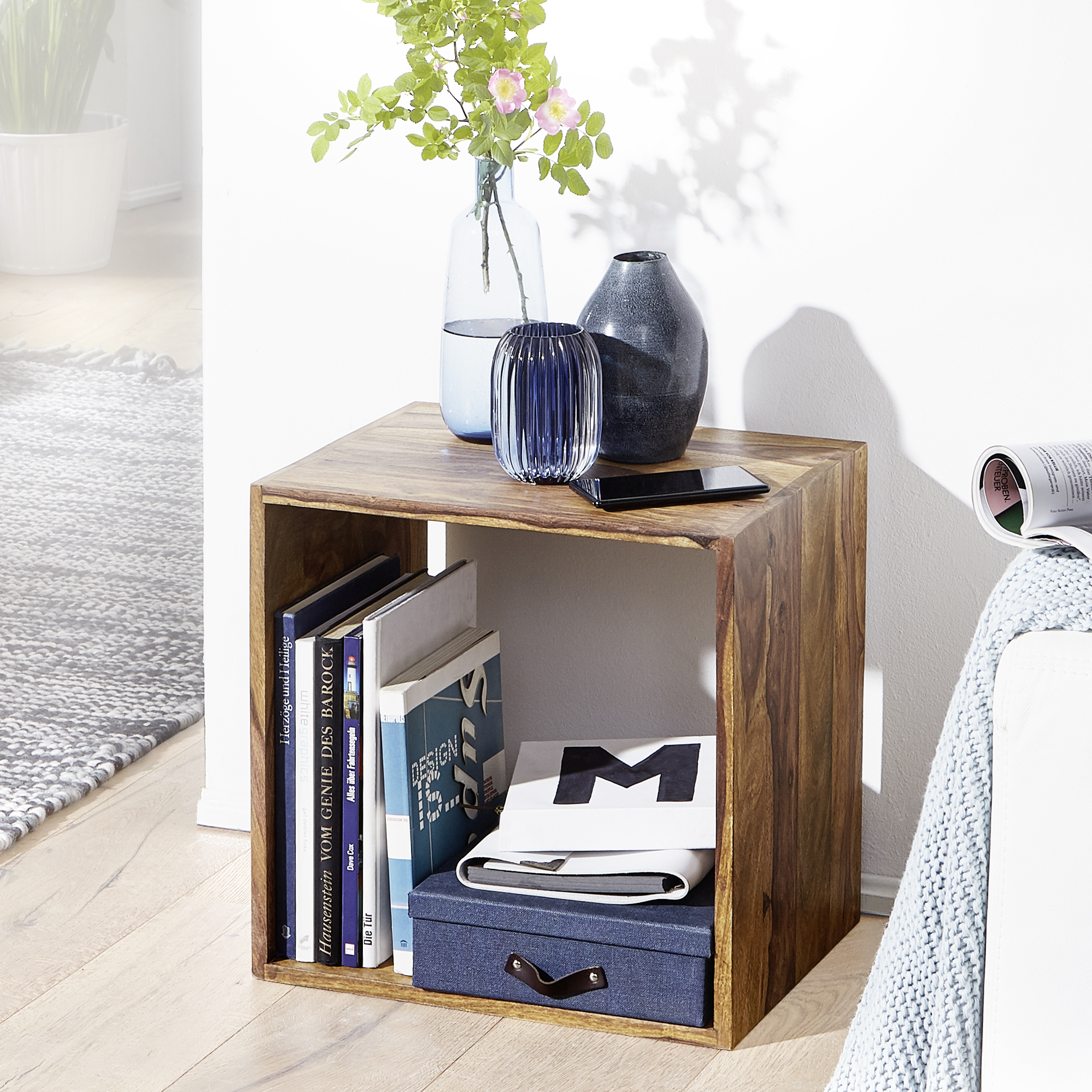 Standregal Aalvik Massivholz Sheesham 43,5 × 33 × 43,5 cm