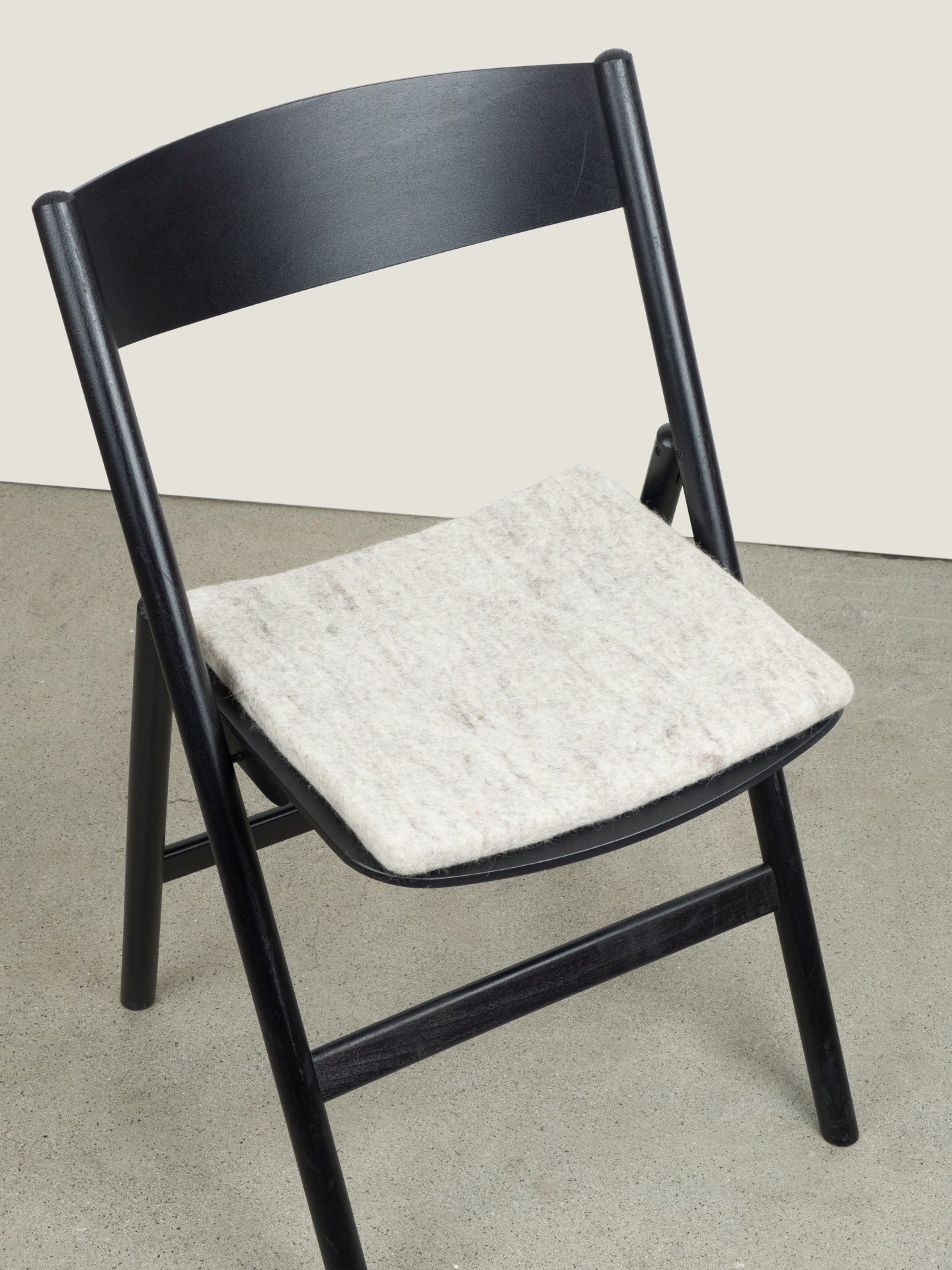 myfelt Bela - Flache Sitzauflage quadratisch
