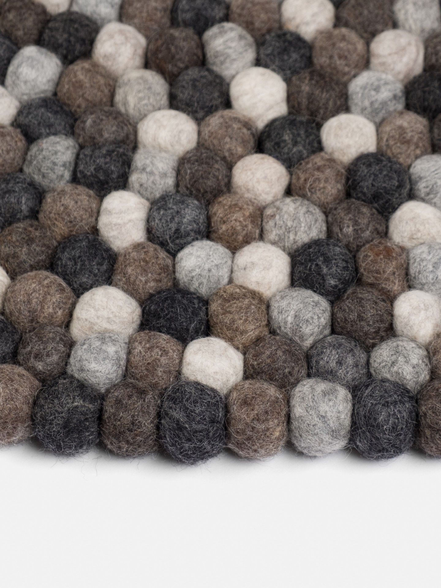 myfelt Nela Filzkugelteppich - 50 cm