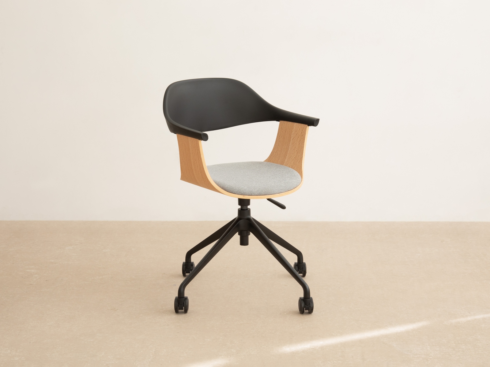 Micadoni Stuhl Nomade