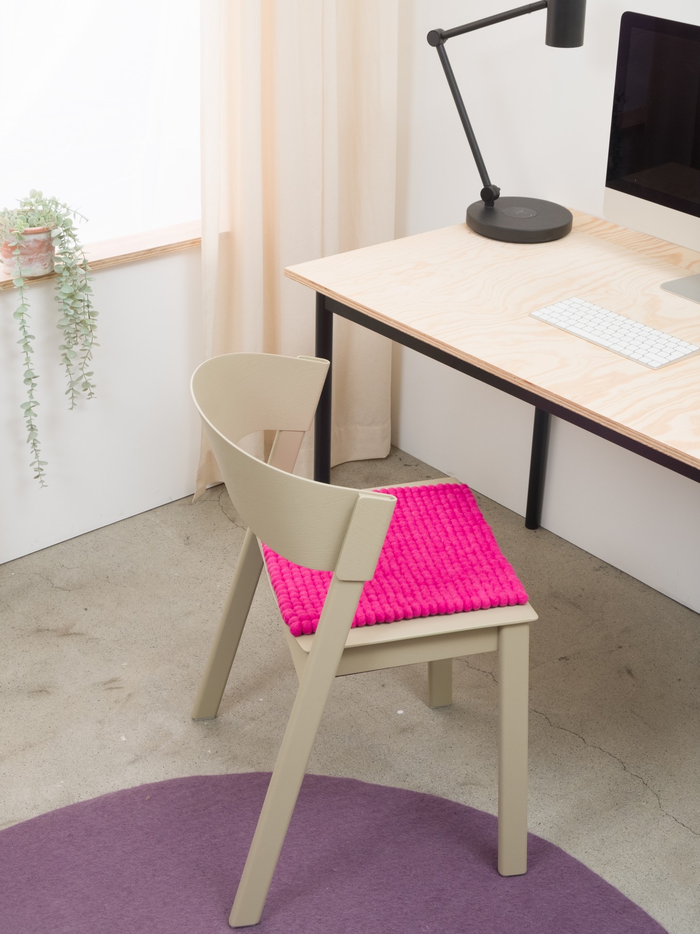 myfelt Lilli - Filzkugel Sitzauflage quadratisch