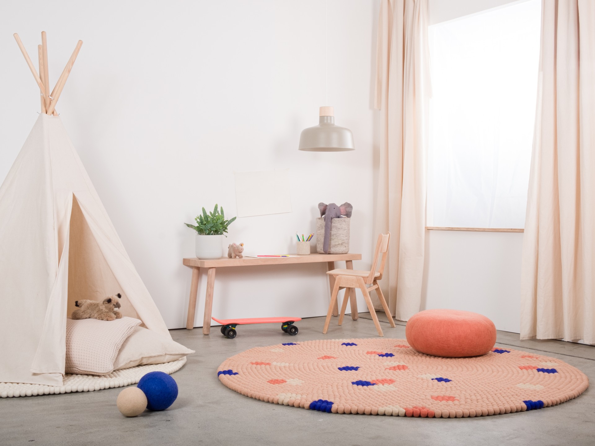 myfelt Terra Rose Filzkugelteppich Pink rund Ø 50 cm
