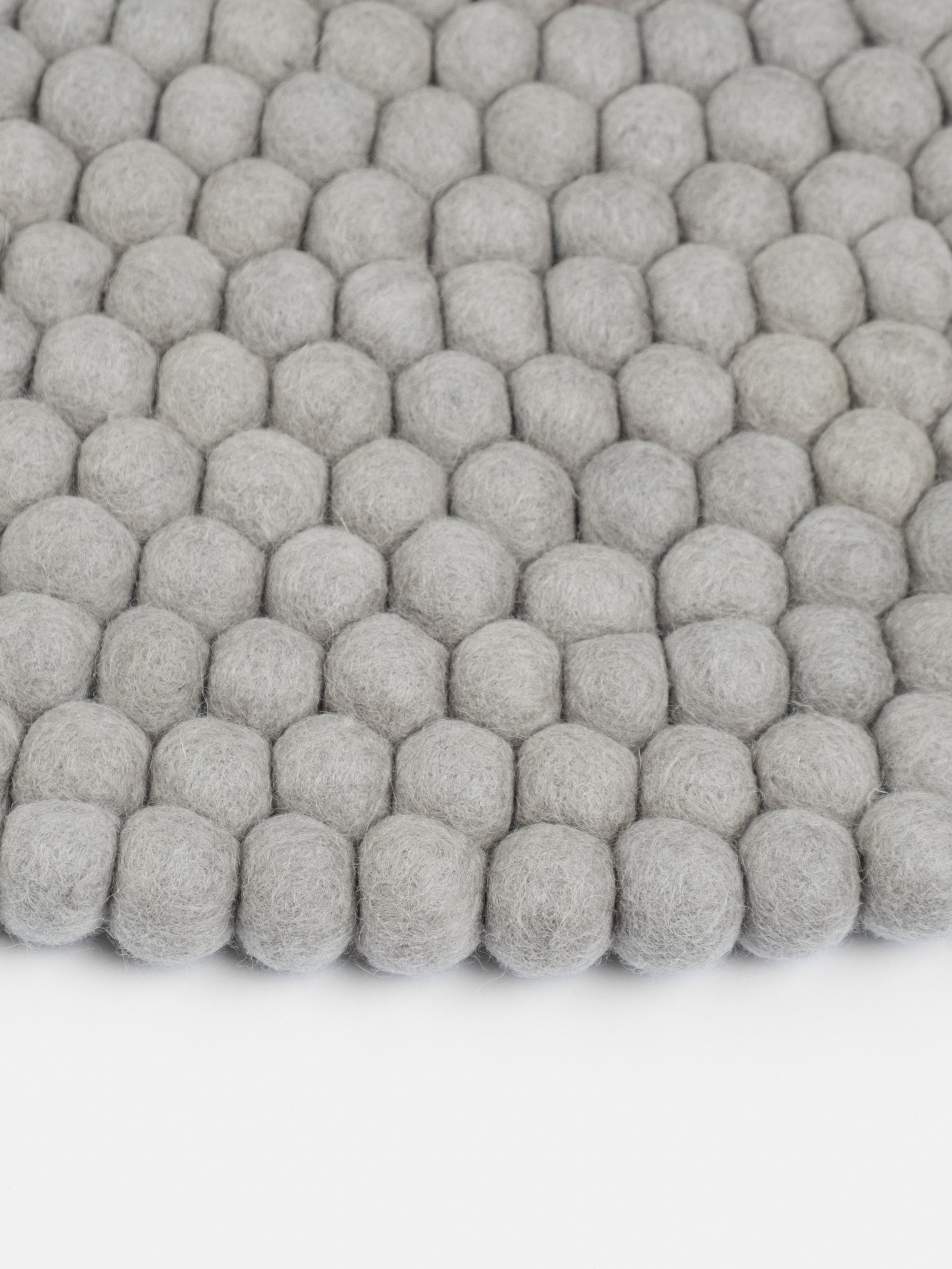 myfelt Luis Filzkugelteppich - 50 cm