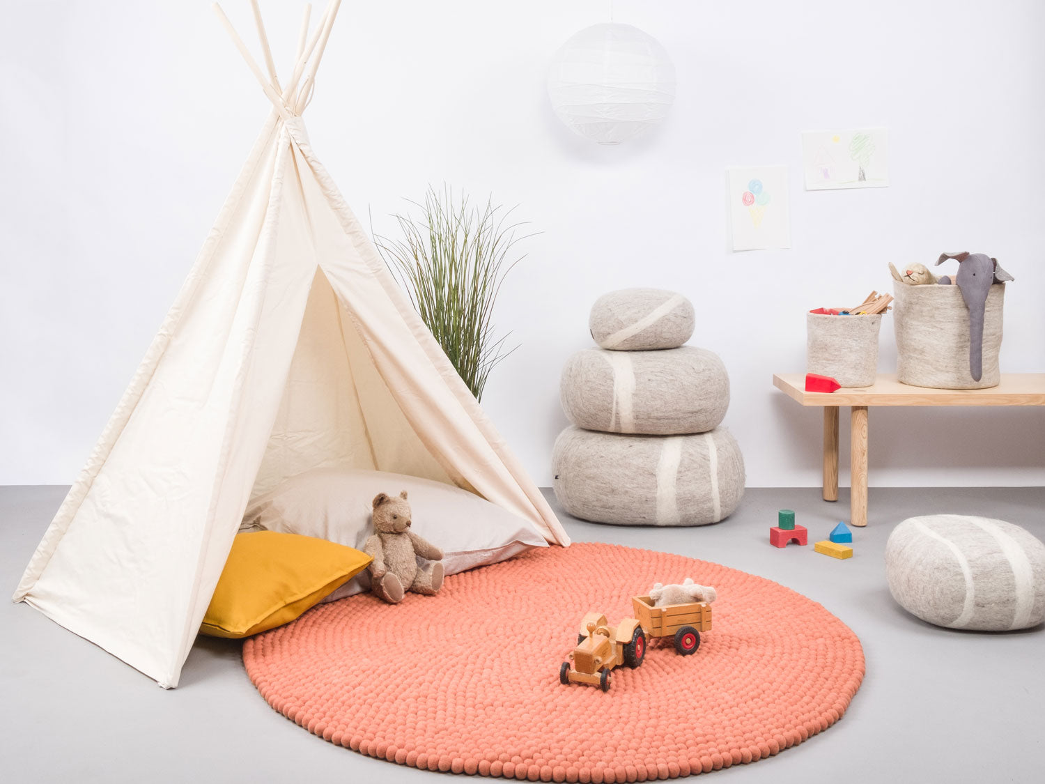 myfelt Lea Filzkugelteppich Lachsfarben rund Ø 50 cm