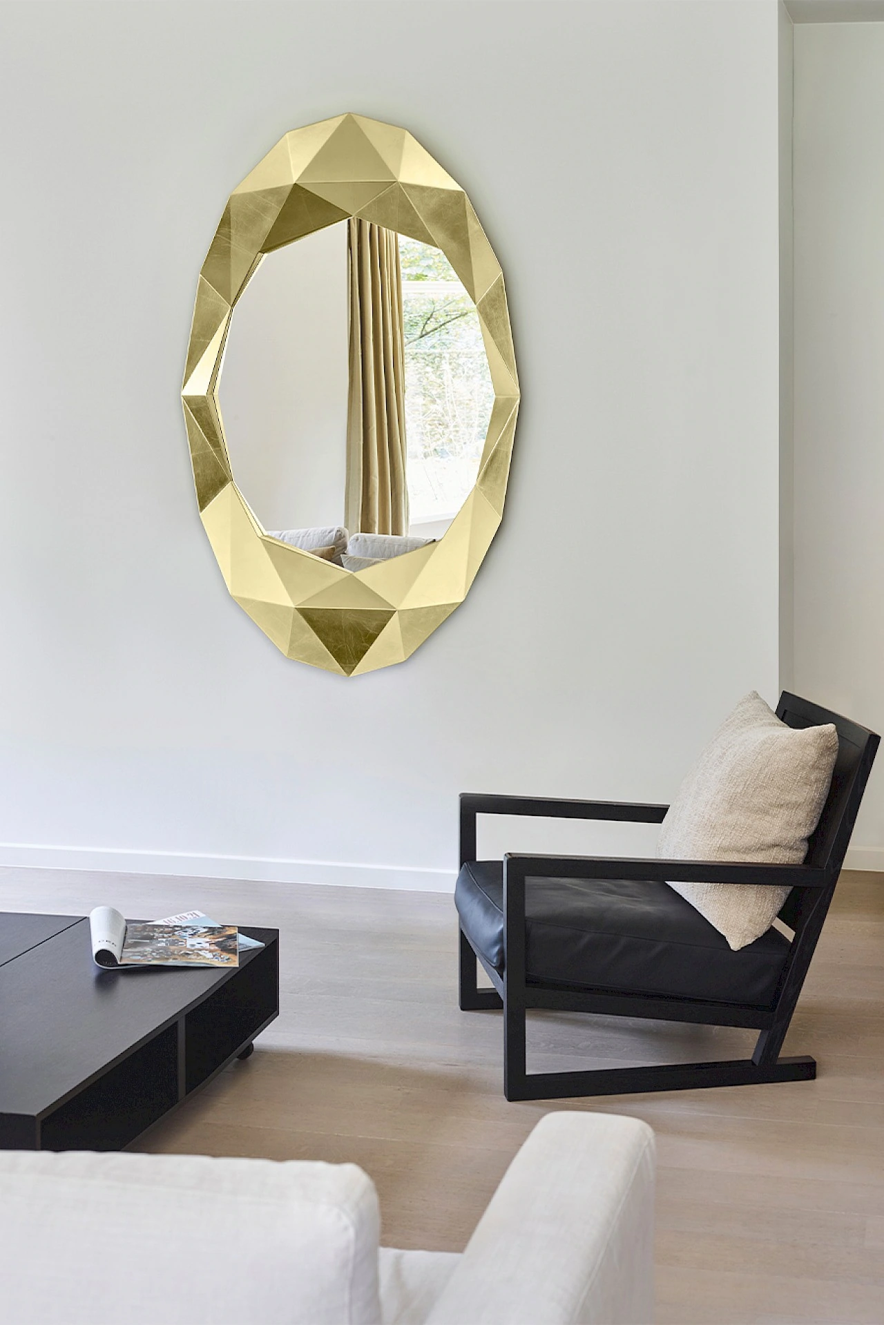 deKnudt Precious Gold – Raumansicht 2