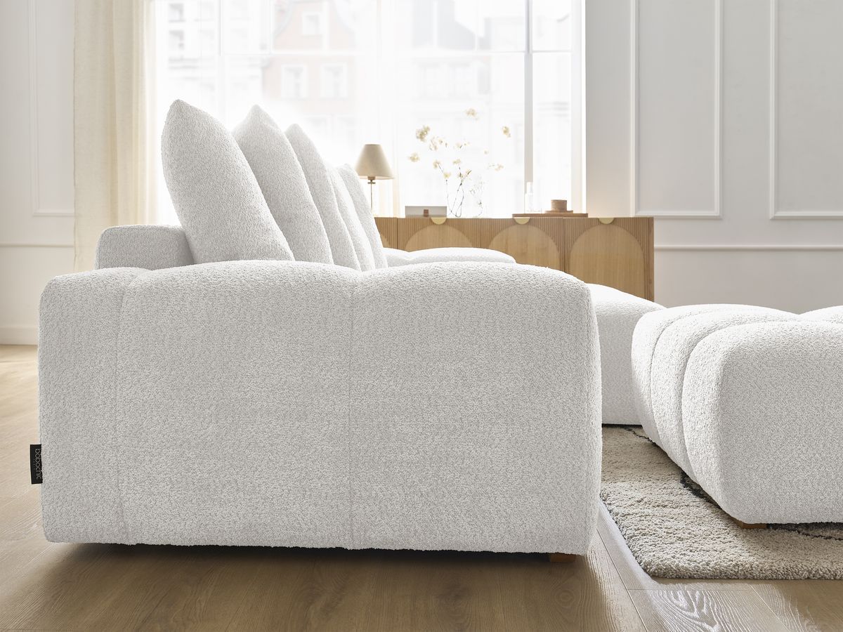 Bobochic Anakin Ecksofa mit Pouf, 6 Kissen Bouclé-Stoff Weiß