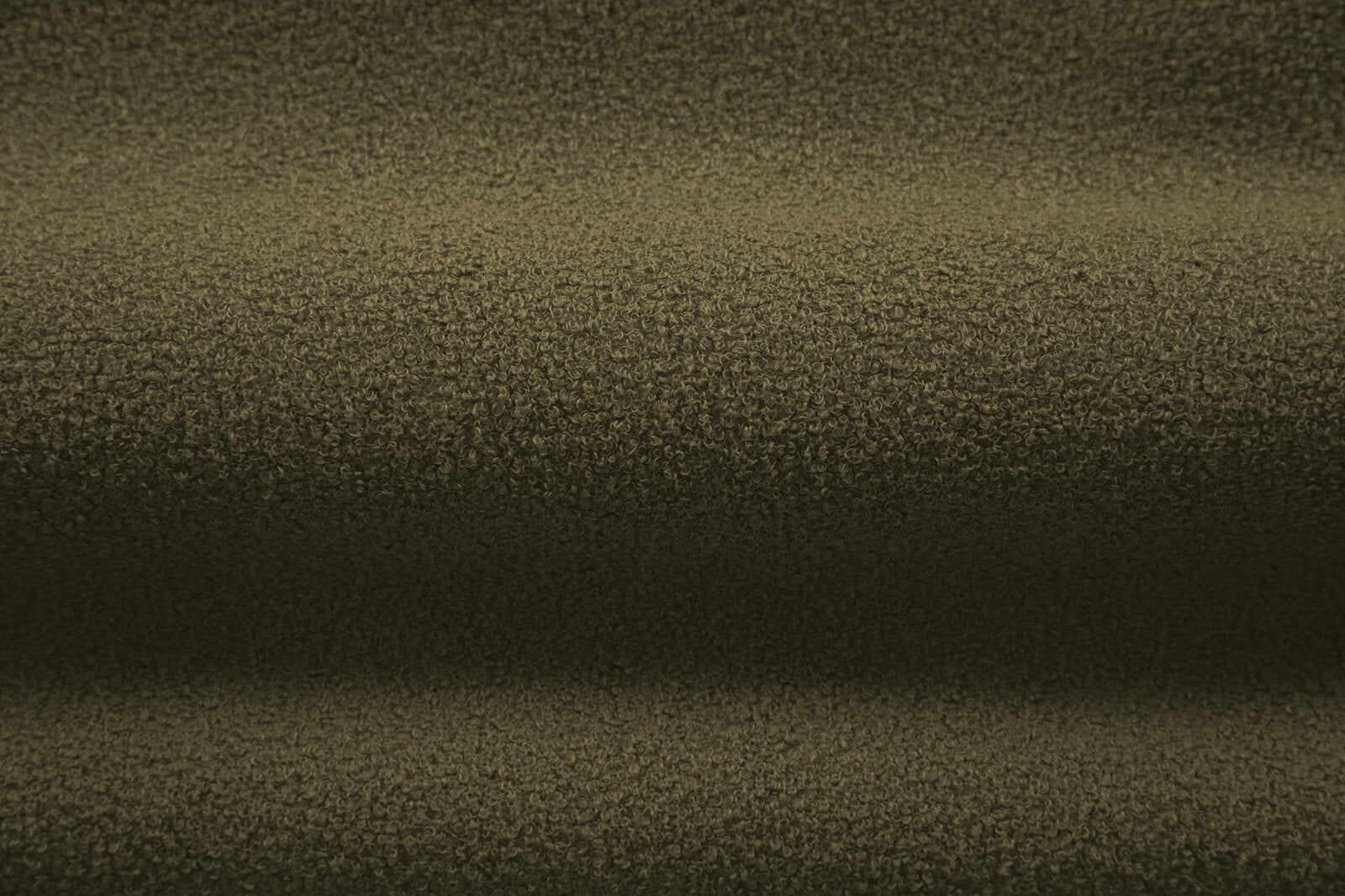 Micadoni Sofa Jenny 2-Sitzer Boucle Now or Never Grün