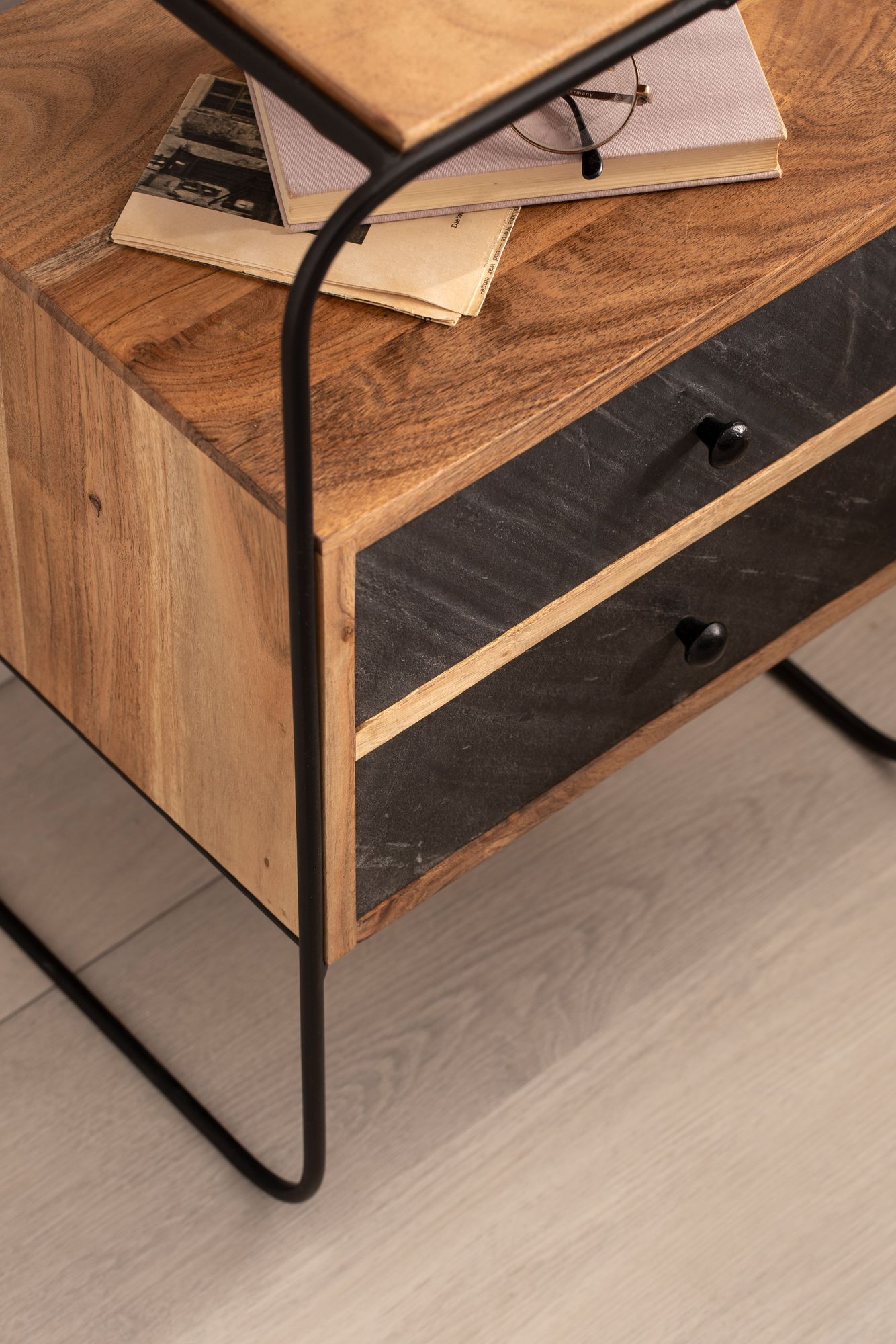 Nachttisch Blomvag Massivholz Akazie 40 × 30 × 60 cm