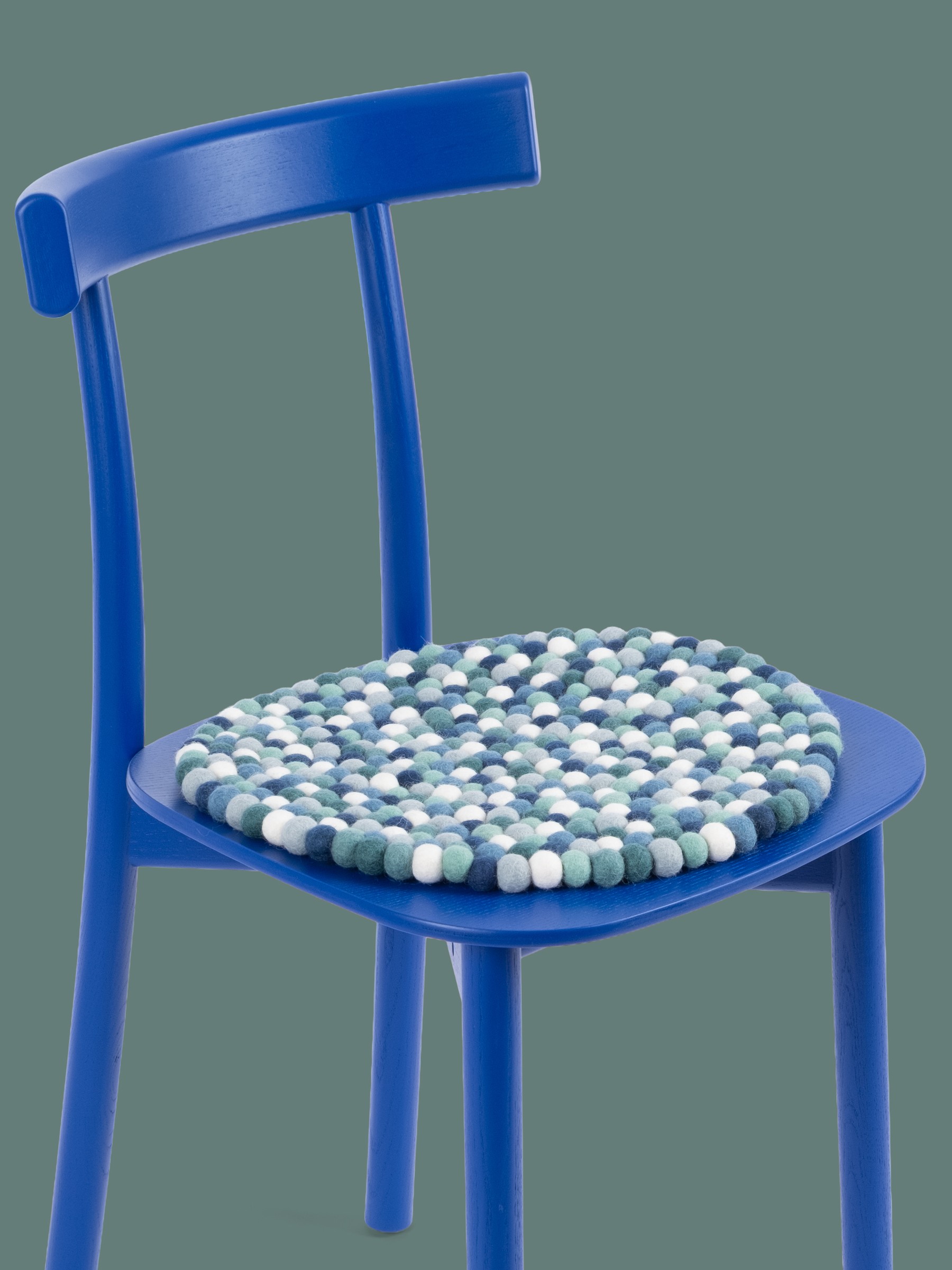 myfelt Mare Filzkugel-Sitzauflage Blau-Türkis-Weiß Ø 36 cm