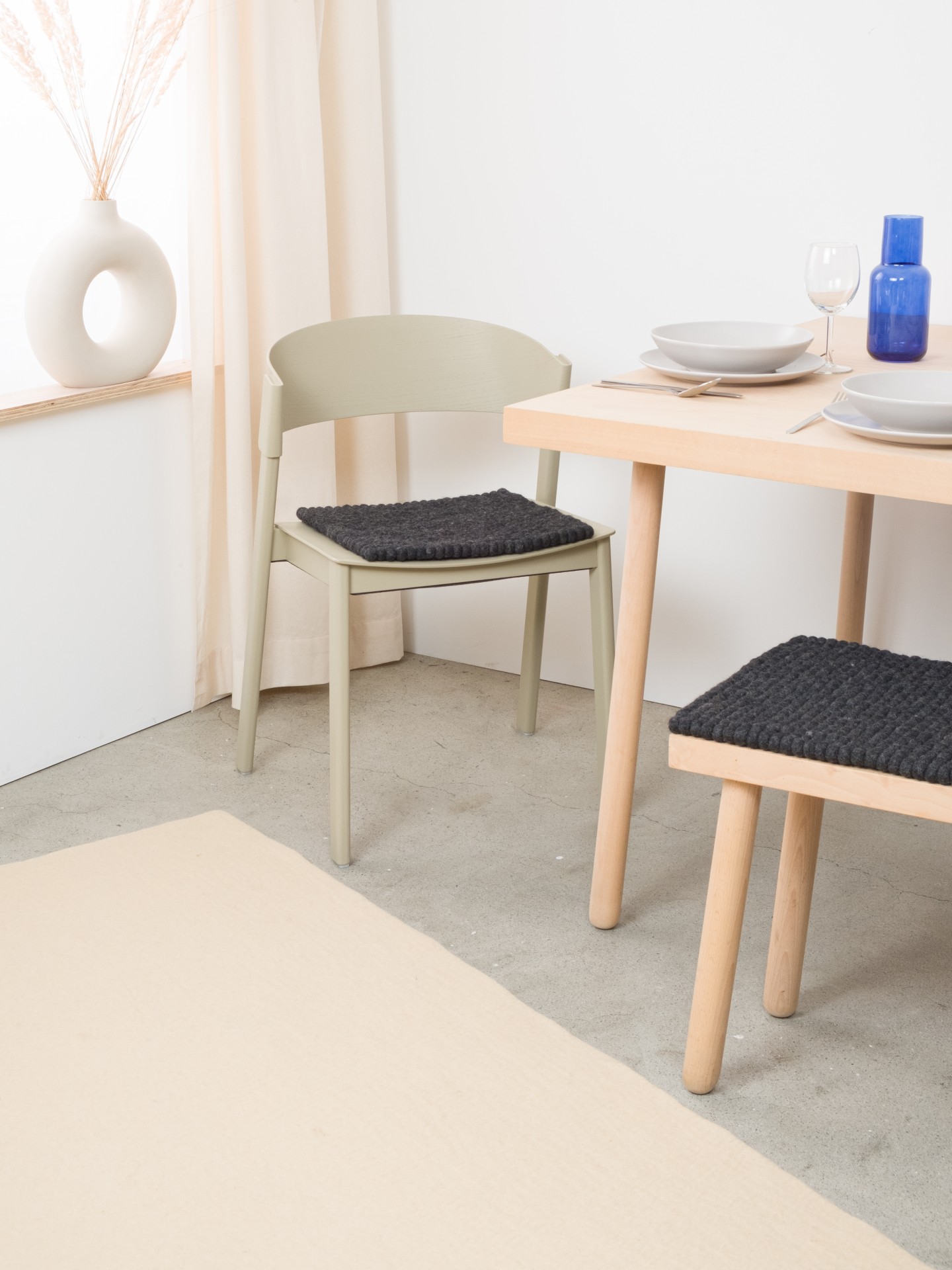 myfelt Hugo - Filzkugel Sitzauflage quadratisch