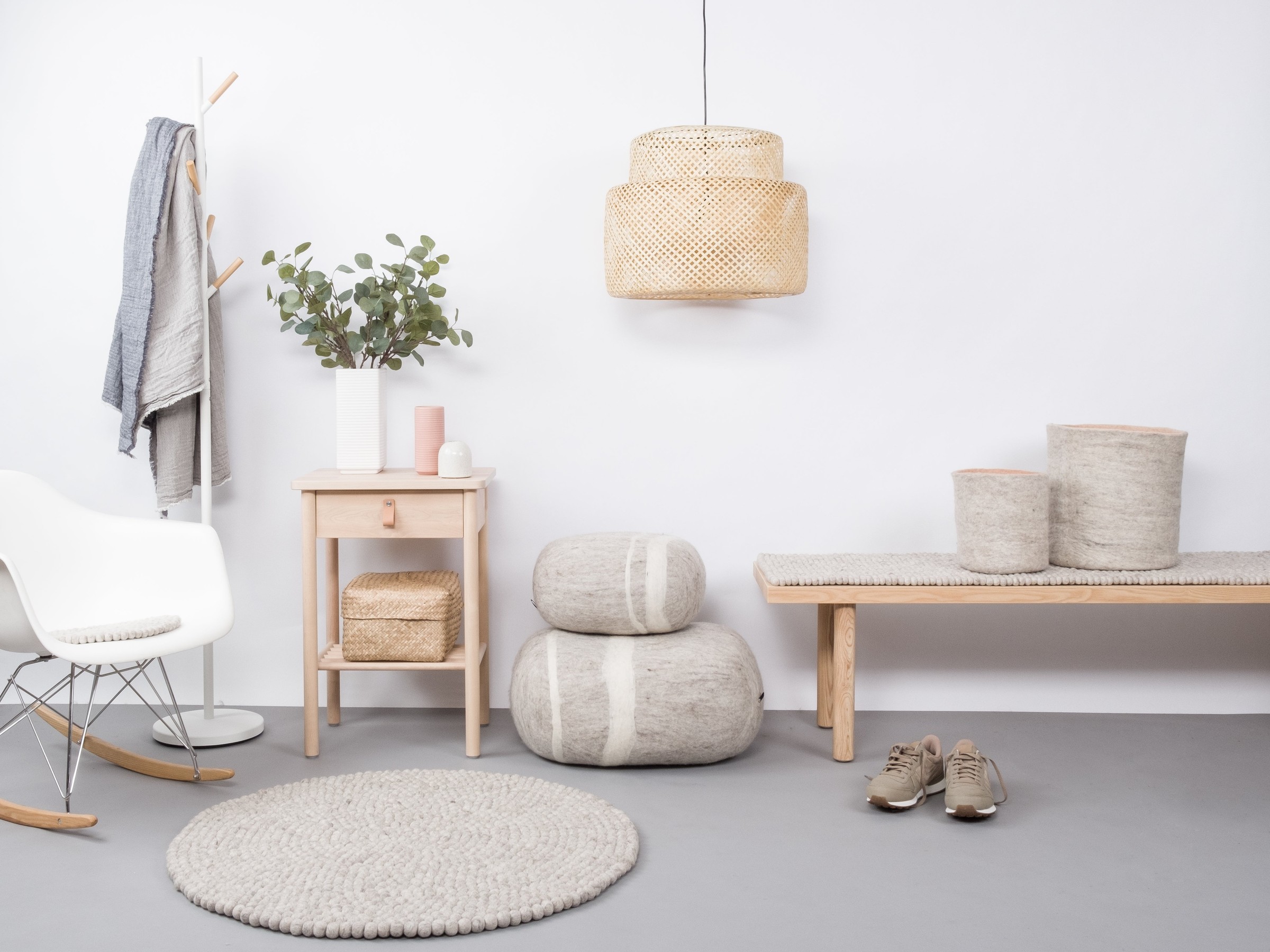 myfelt Béla Filzkugelteppich Beige meliert rund Ø 180 cm