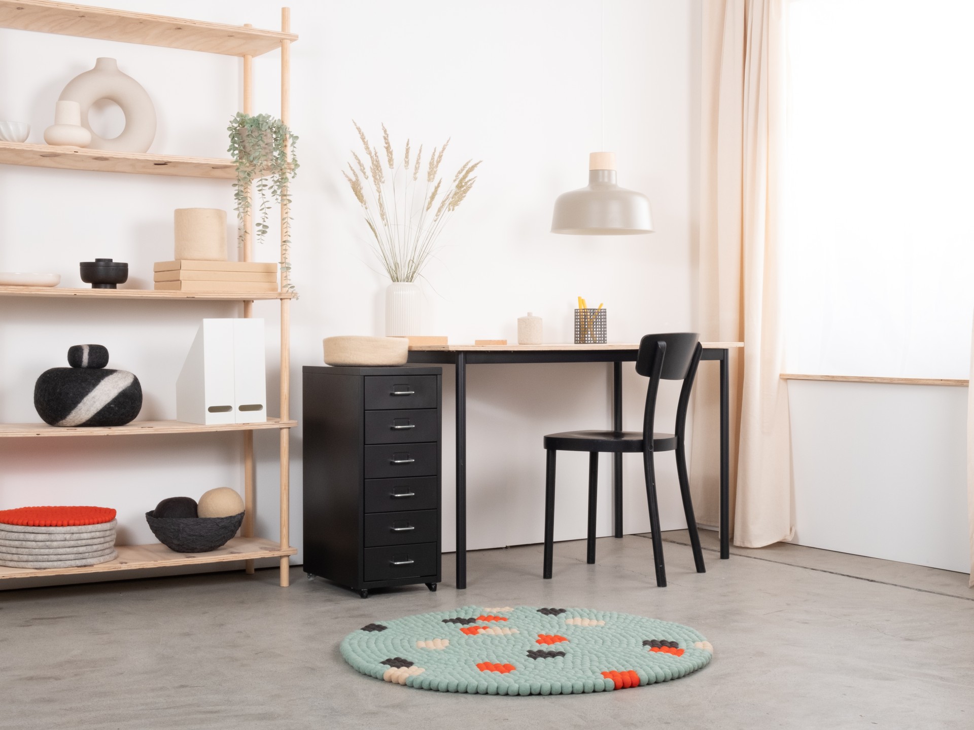 myfelt Terra Ocean Filzkugelteppich Türkis rund Ø 50 cm