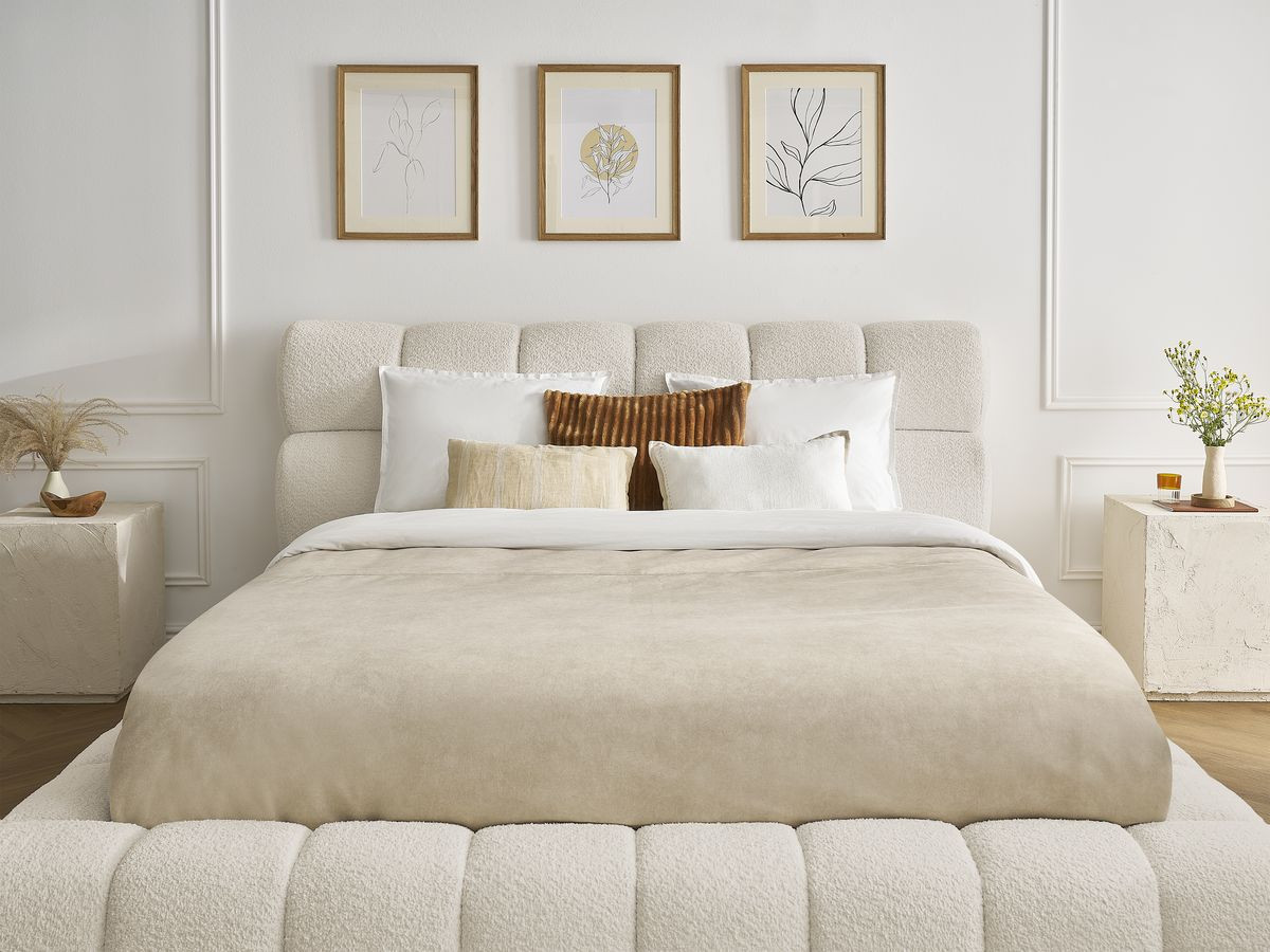 Bobochic Mont-blanc Polsterbett mit Bettkasten Bouclé-Stoff Beige, Liegefläche 140 × 190 cm