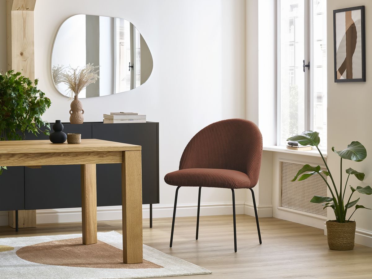 Bobochic Lalie Esszimmerstuhl mit Metallbeinen, schwarz Cordsamt Orange