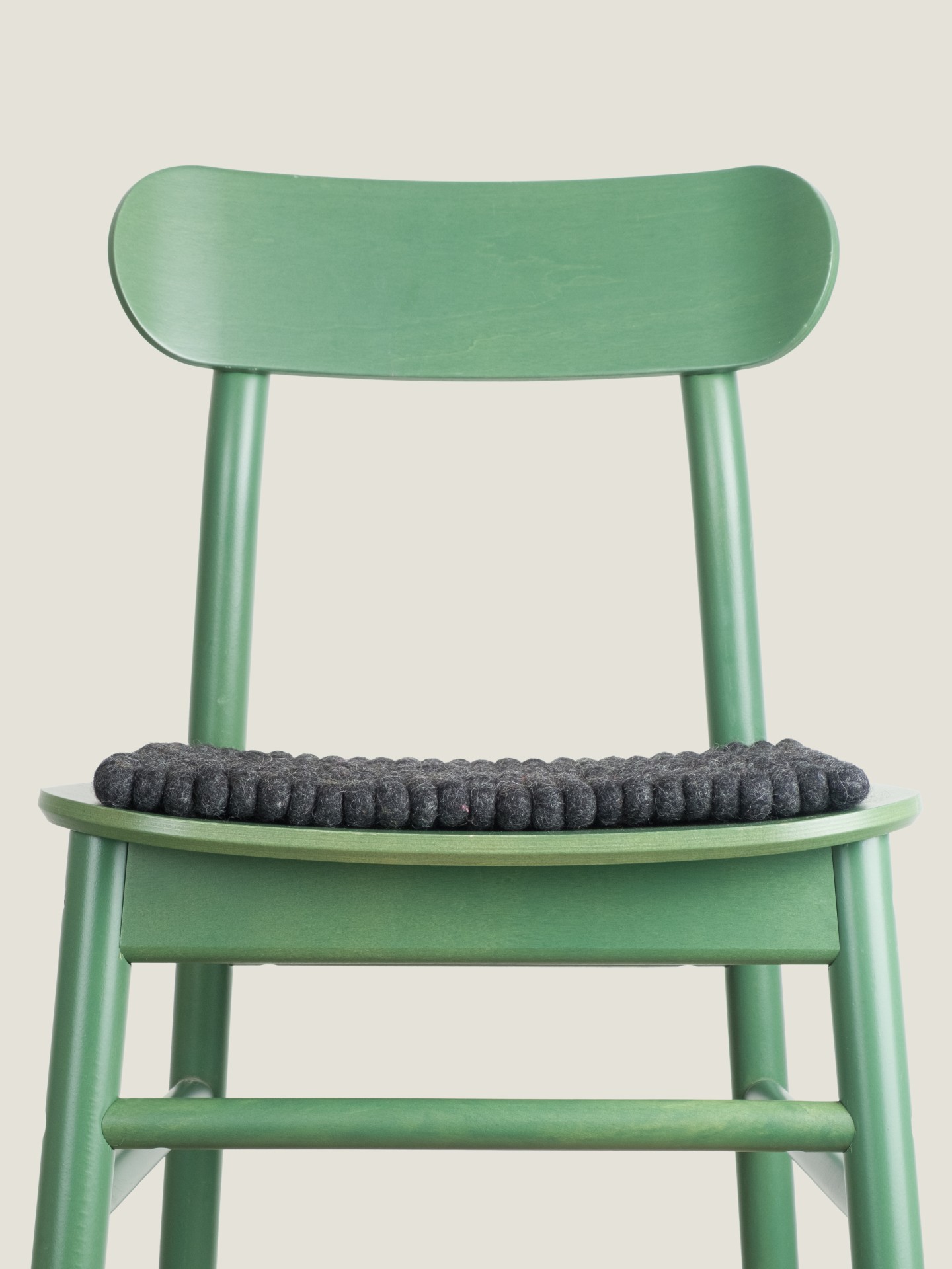 myfelt Hugo - Filzkugel Sitzauflage quadratisch