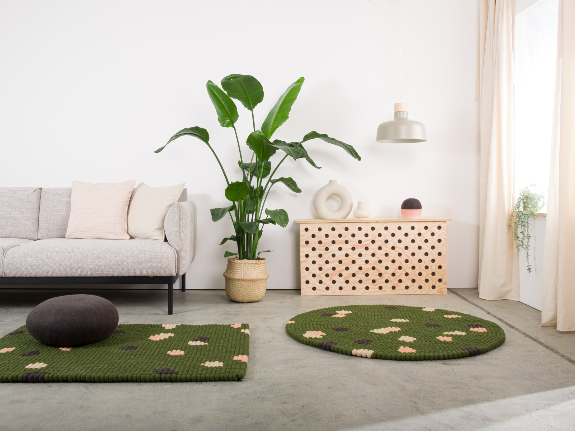 myfelt Terra Moss Filzkugelteppich Grün rund Ø 50 cm