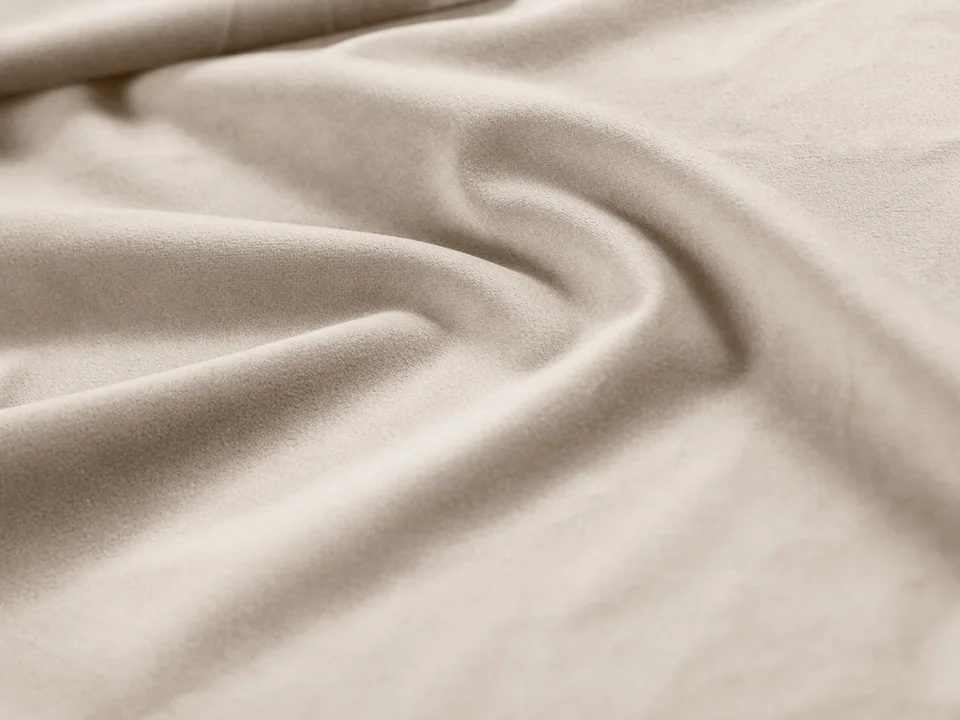 Cosmopolitan Design Stauraumbett mit Kopfteil Asti Samt Magic Velvet Elfenbein