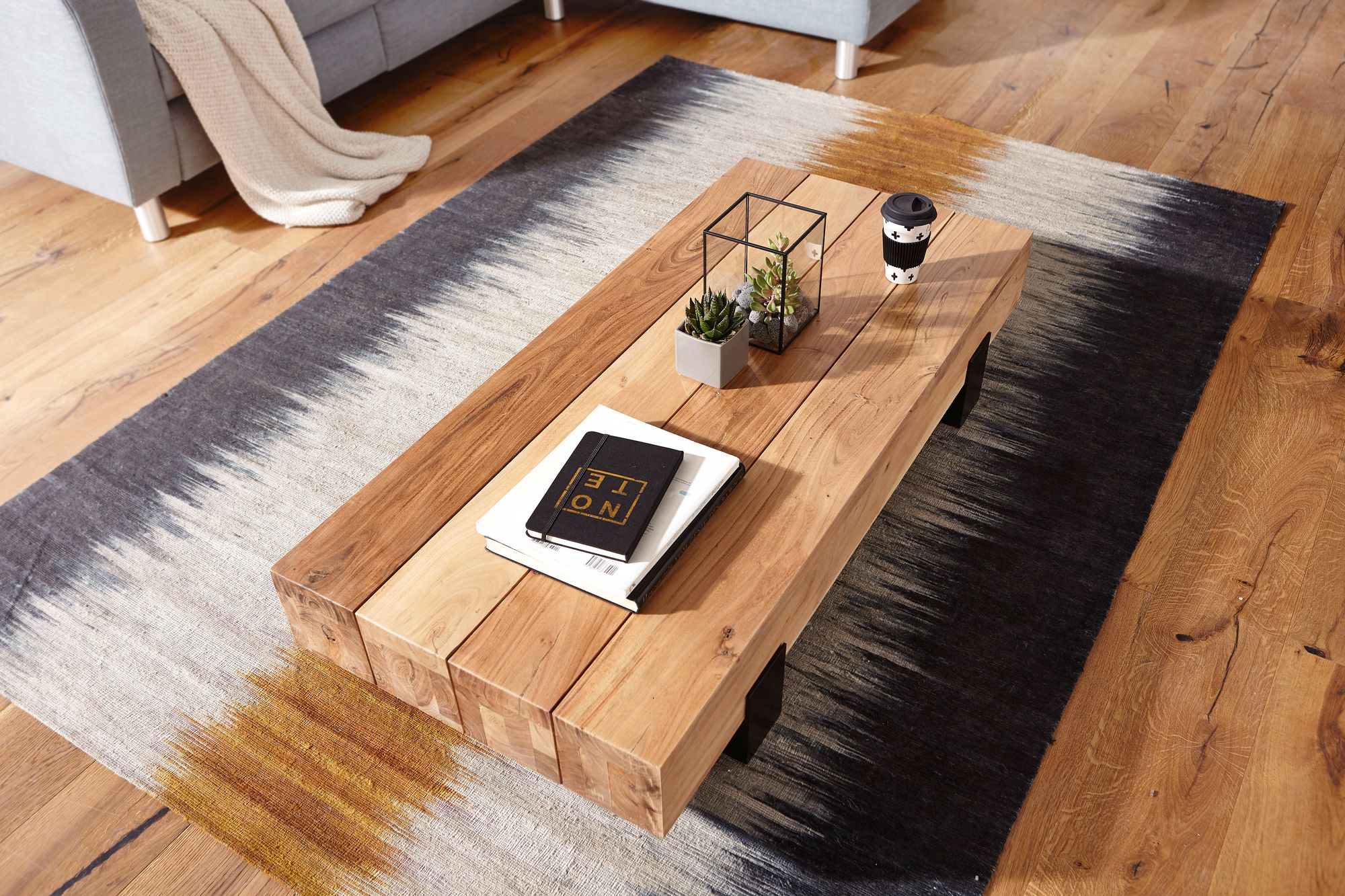 Couchtisch Bredebro Akazie Massivholz 130 × 59 × 25 cm