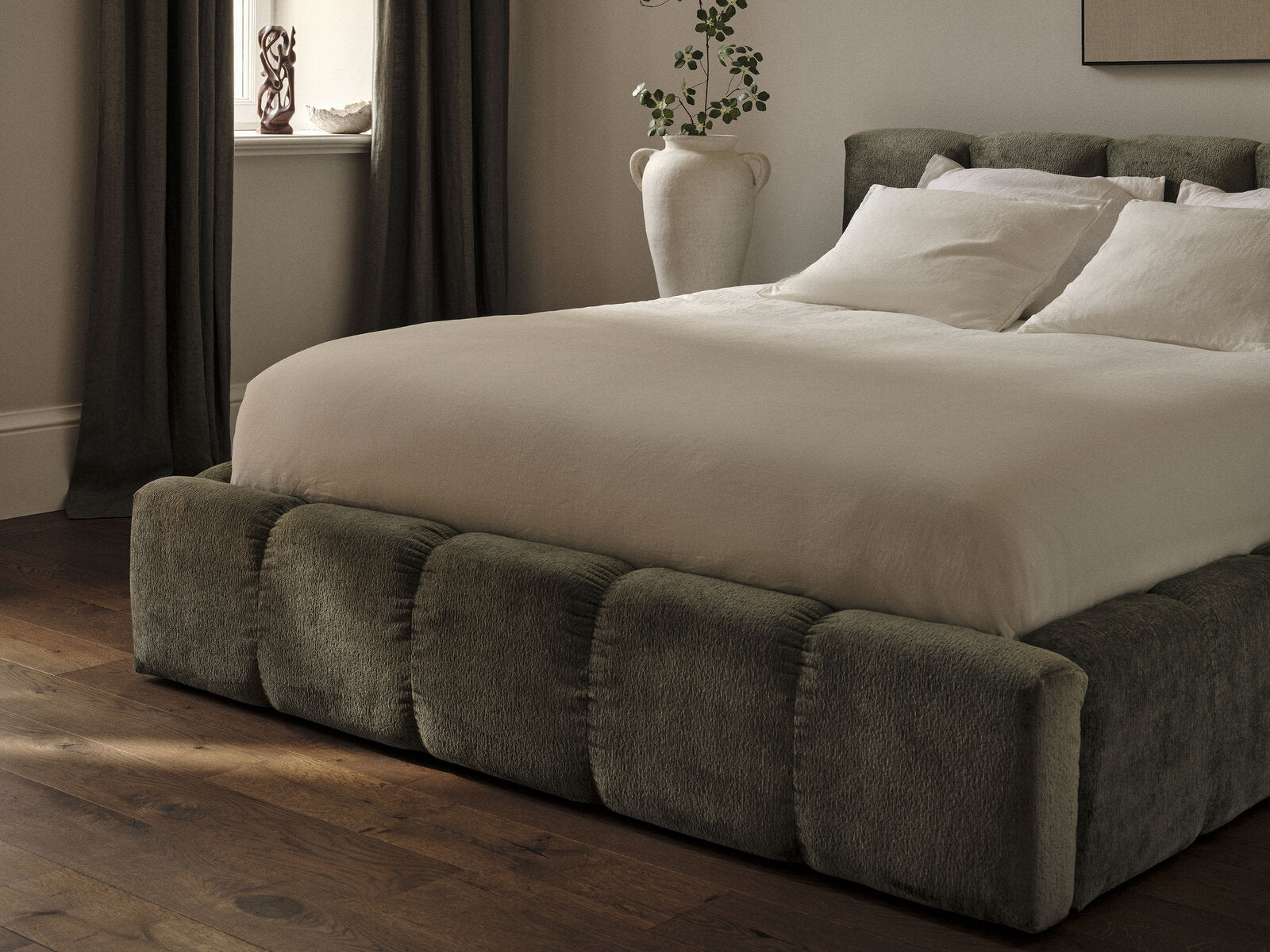 Micadoni Stauraumbett mit Kopfteil Lupine Boucle Baloo Beige 140x200